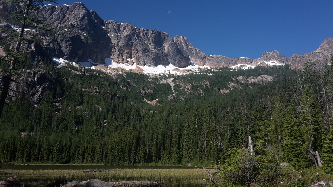 erfahrungsbericht-praktikum-usa-oekologischer-hof-wildnis-natucate