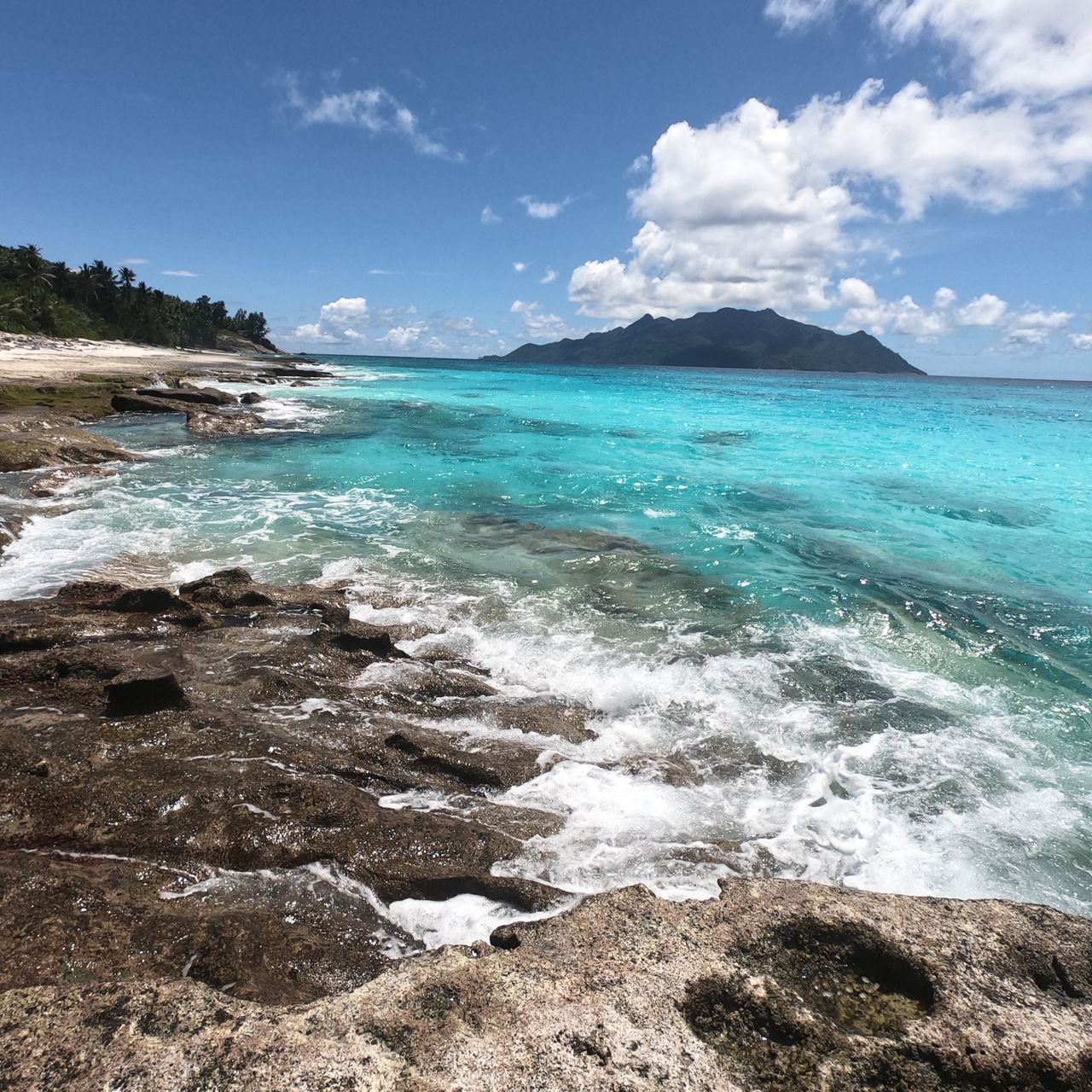 erfahrungsberichte-freiwilligenarbeit-seychellen-north-island-milena-wasser-blau