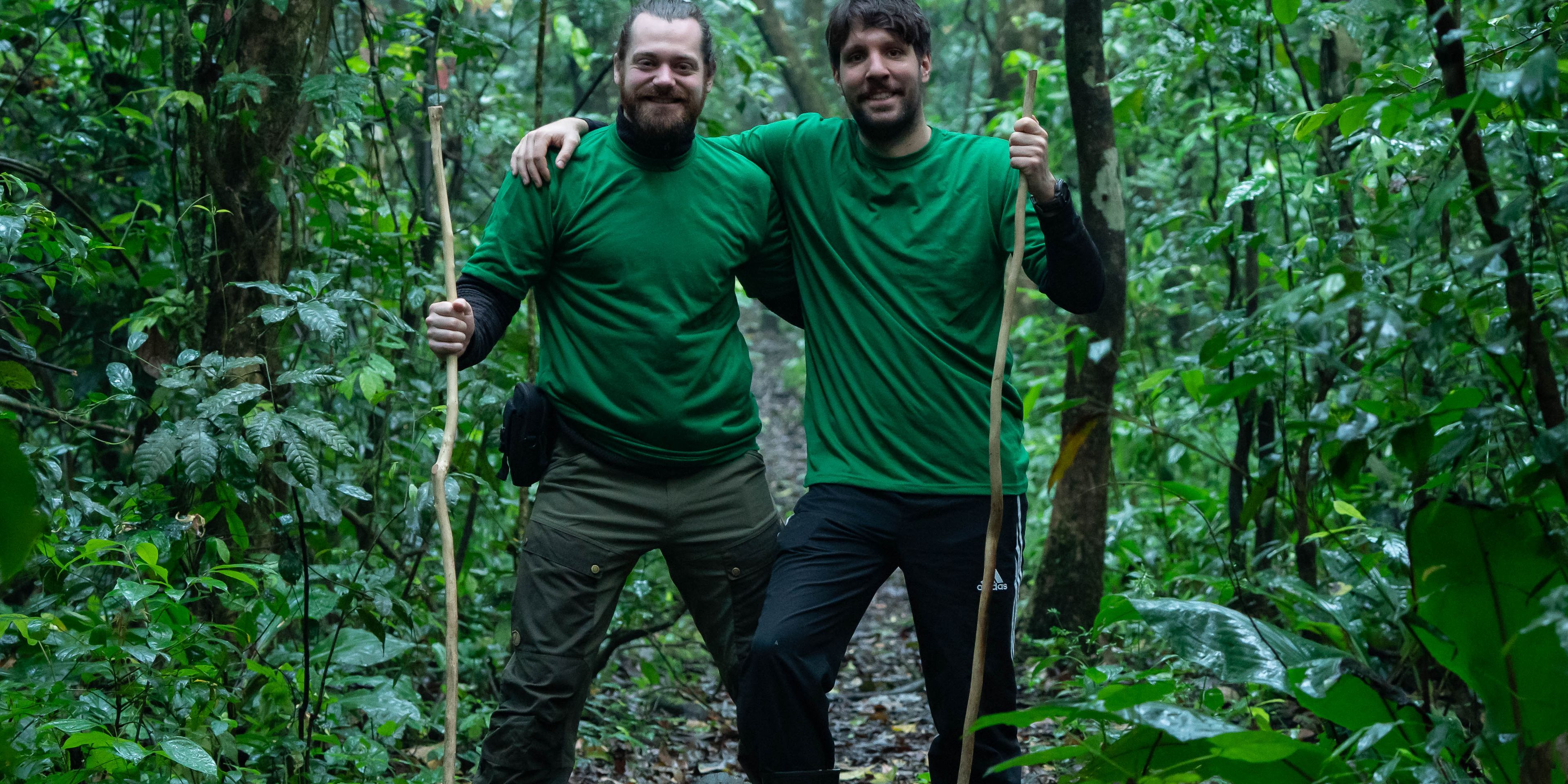 natucate-volunteering-uganda-chimpanzee-project-itohya-forest-men