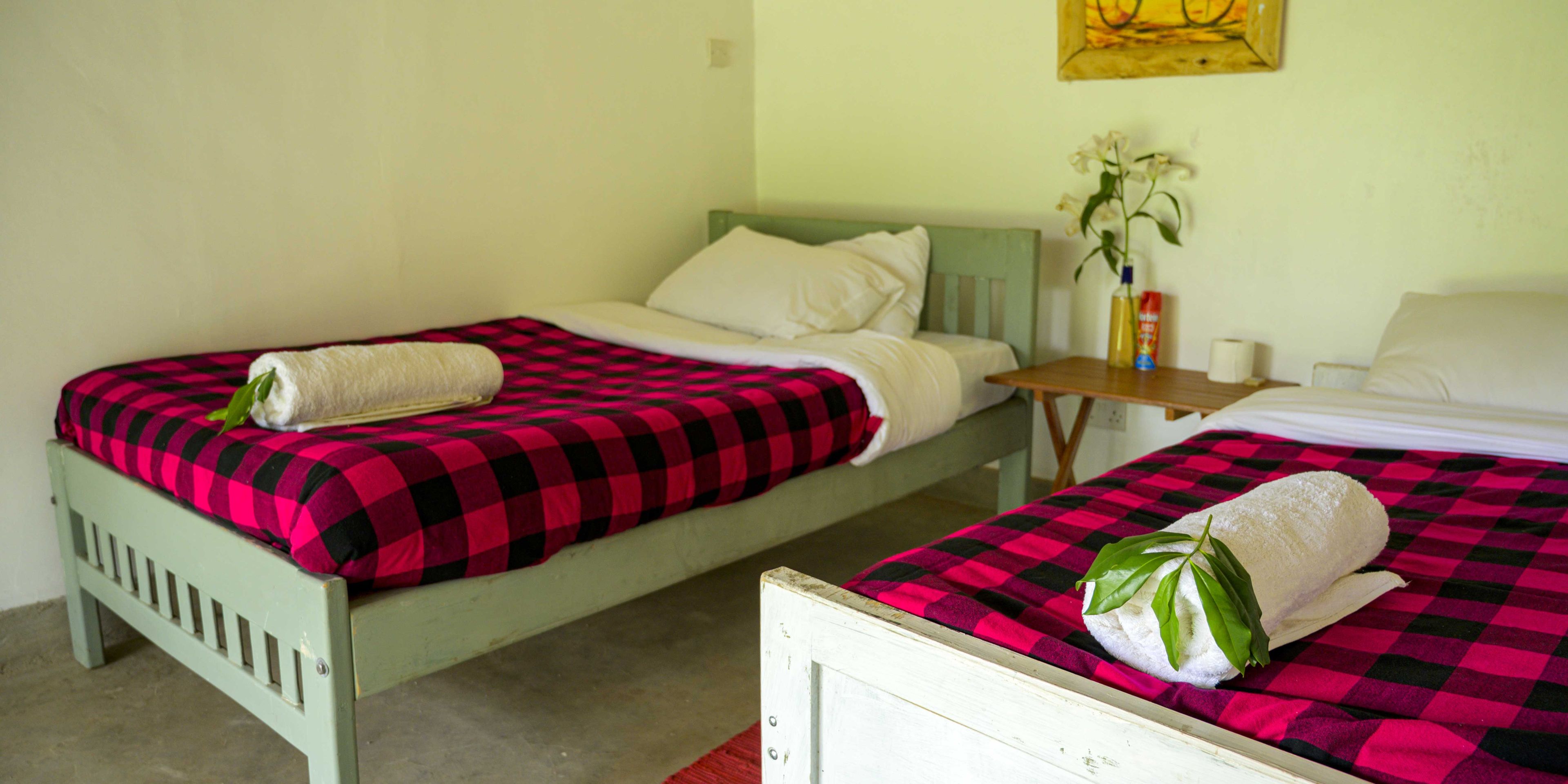 naturreise-kenia-masai-mara-ecoquest-camp-unterkunft-betten-natucate