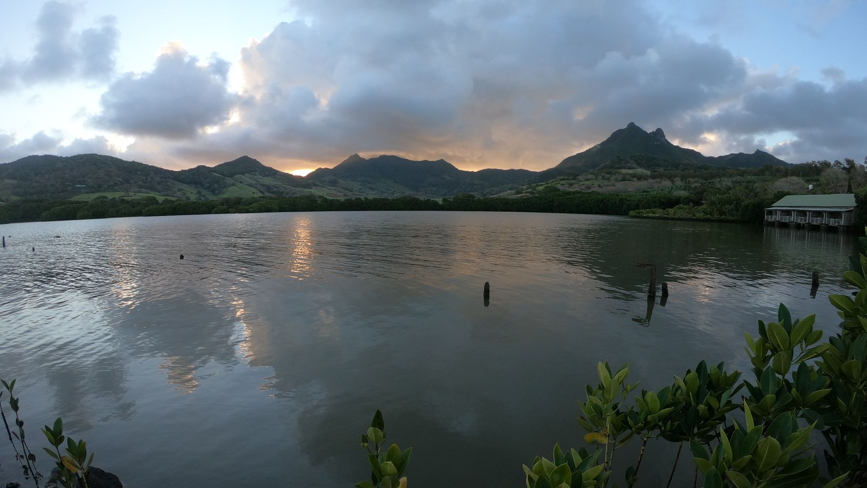 Mauritius: Beautiful sunset observed from a tranquil bay