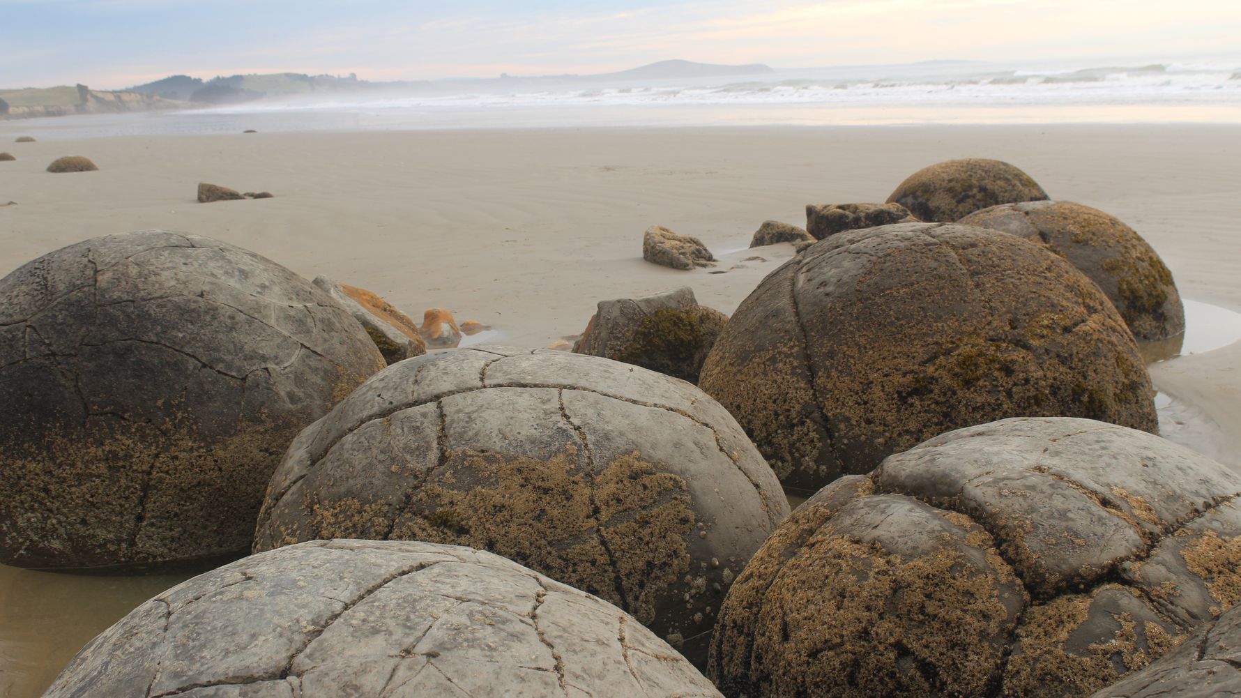 blog-ratgeber-neuseeland-insel-am-ende-der-welt-moeraki-boulders-blog-natucate