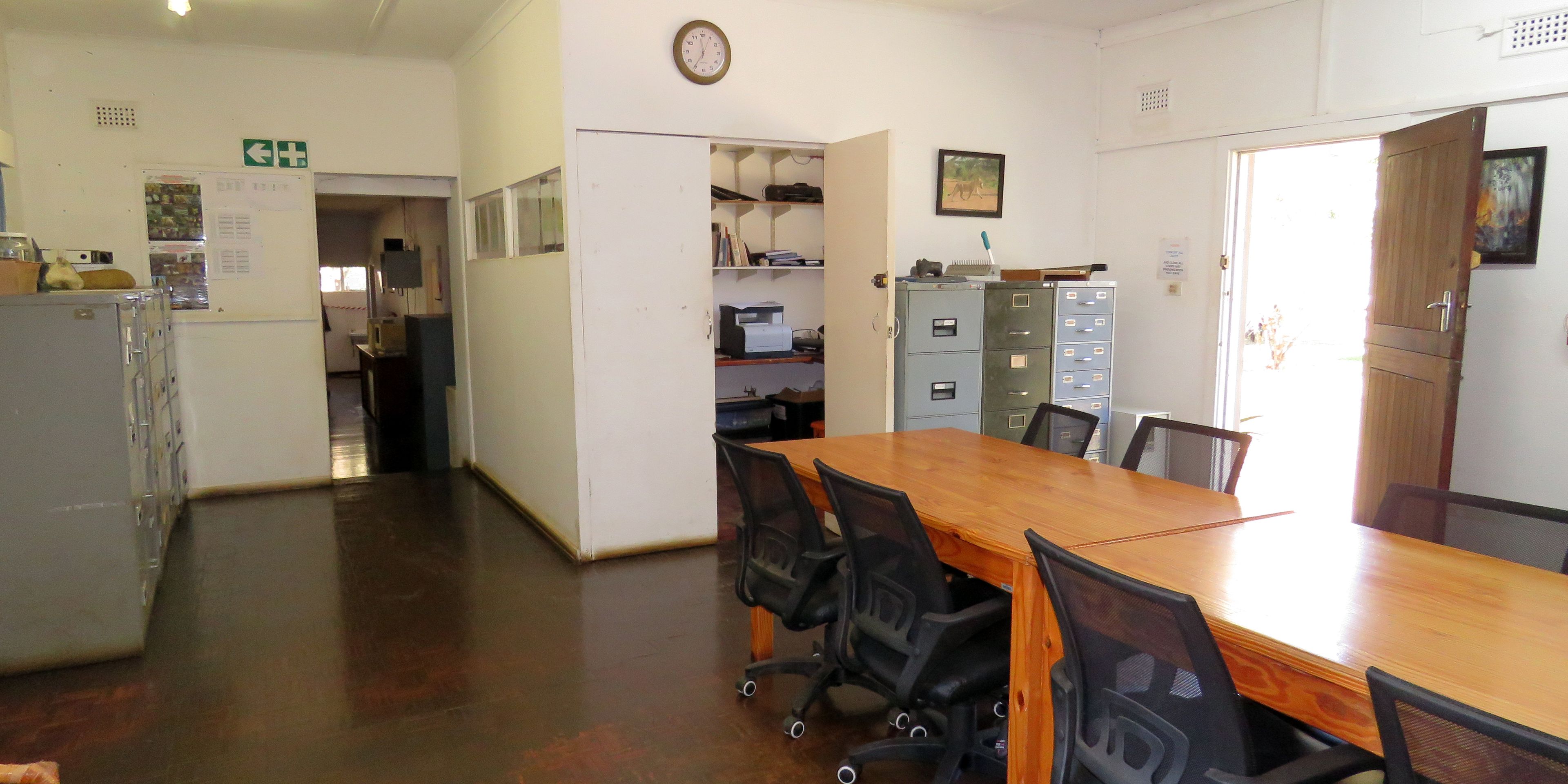 Buero im Basiscamp unseres Trainingskurses zum Wildlifeschutz im suedafrikanischen KwaZulu-Natal