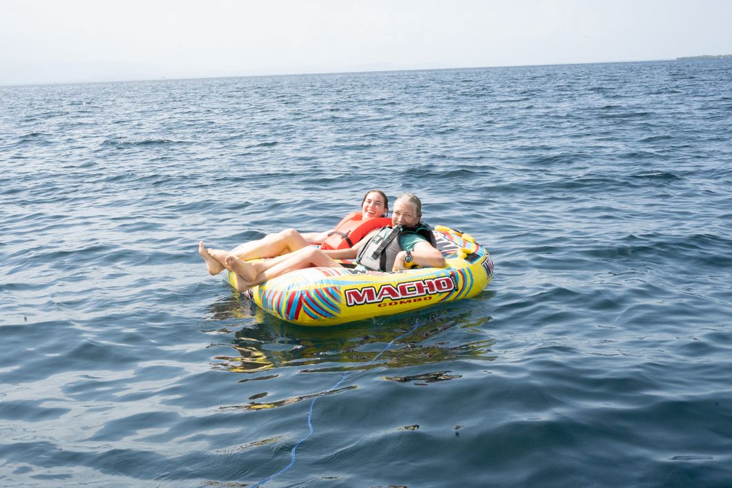 natucate-volunteering-panama-boat-activity