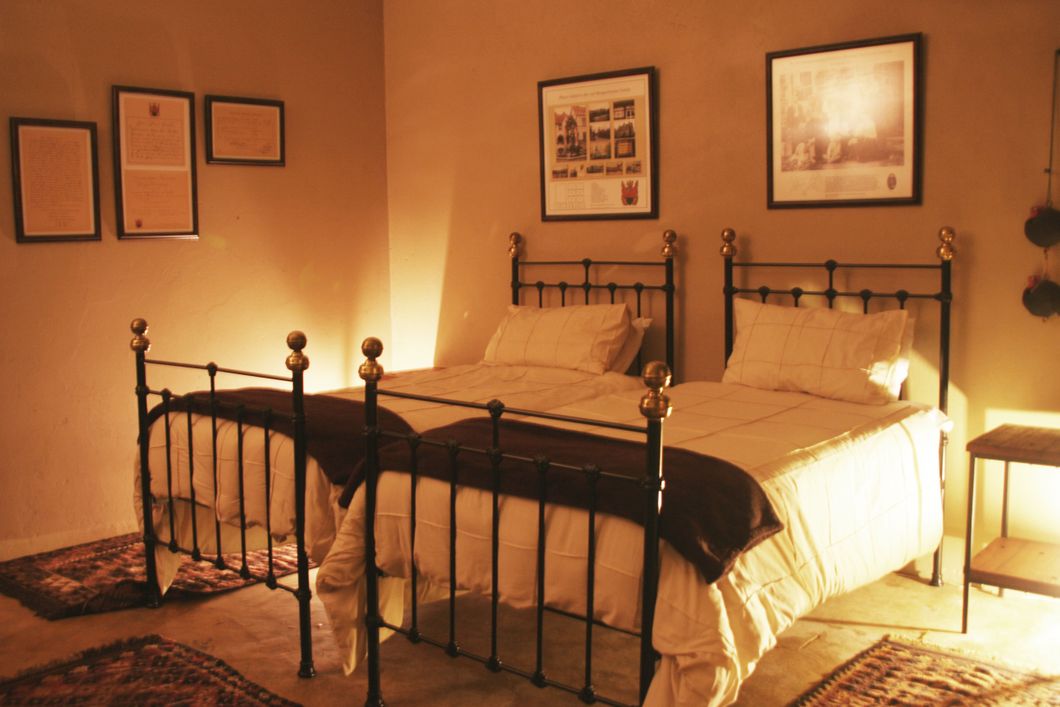 natucate-nature-trip-safari-experience-job-halts-indoor-room