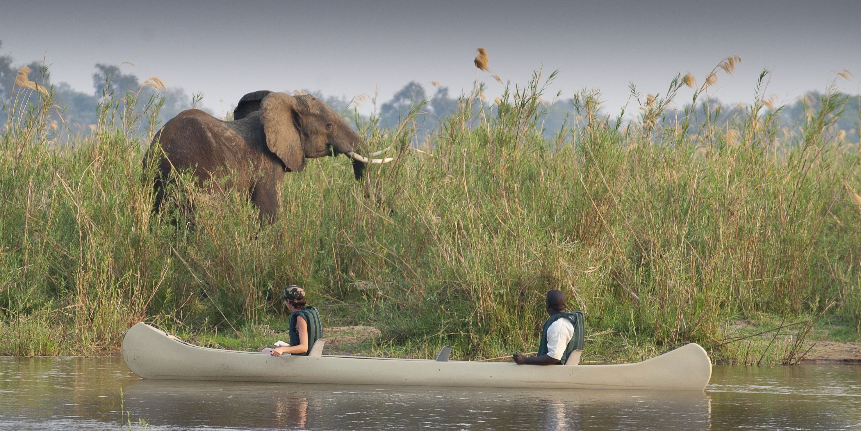 natucate-travel-safari-zambia-two-river-lower-zambezi-mokoro-tour