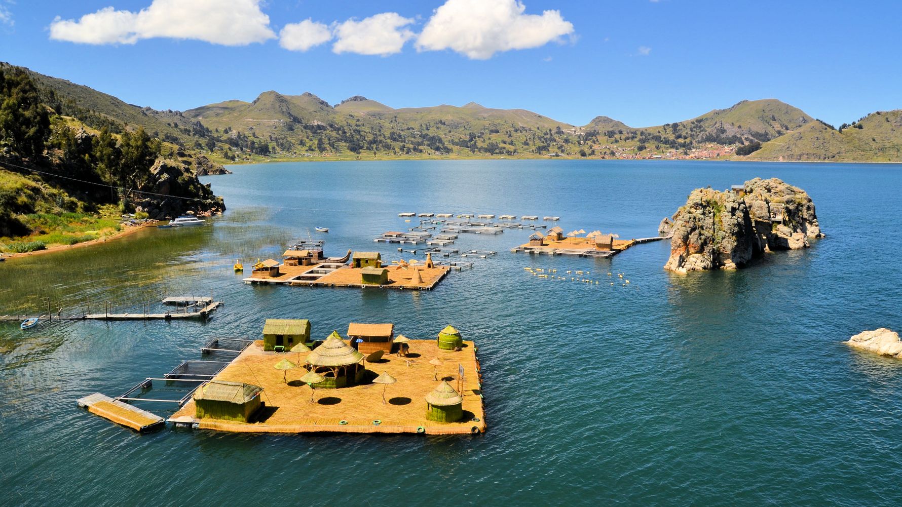 peru-laenderinformationen-titicaca-see-wasser-natucate