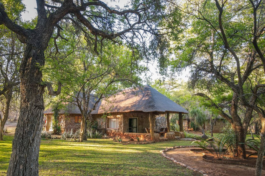 natucate-guide-course-short-bw-campus