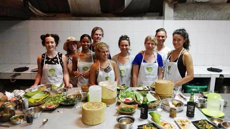 freiwilligenarbeit-thailand-erfahrungsbericht-tierschutz-team-natucate