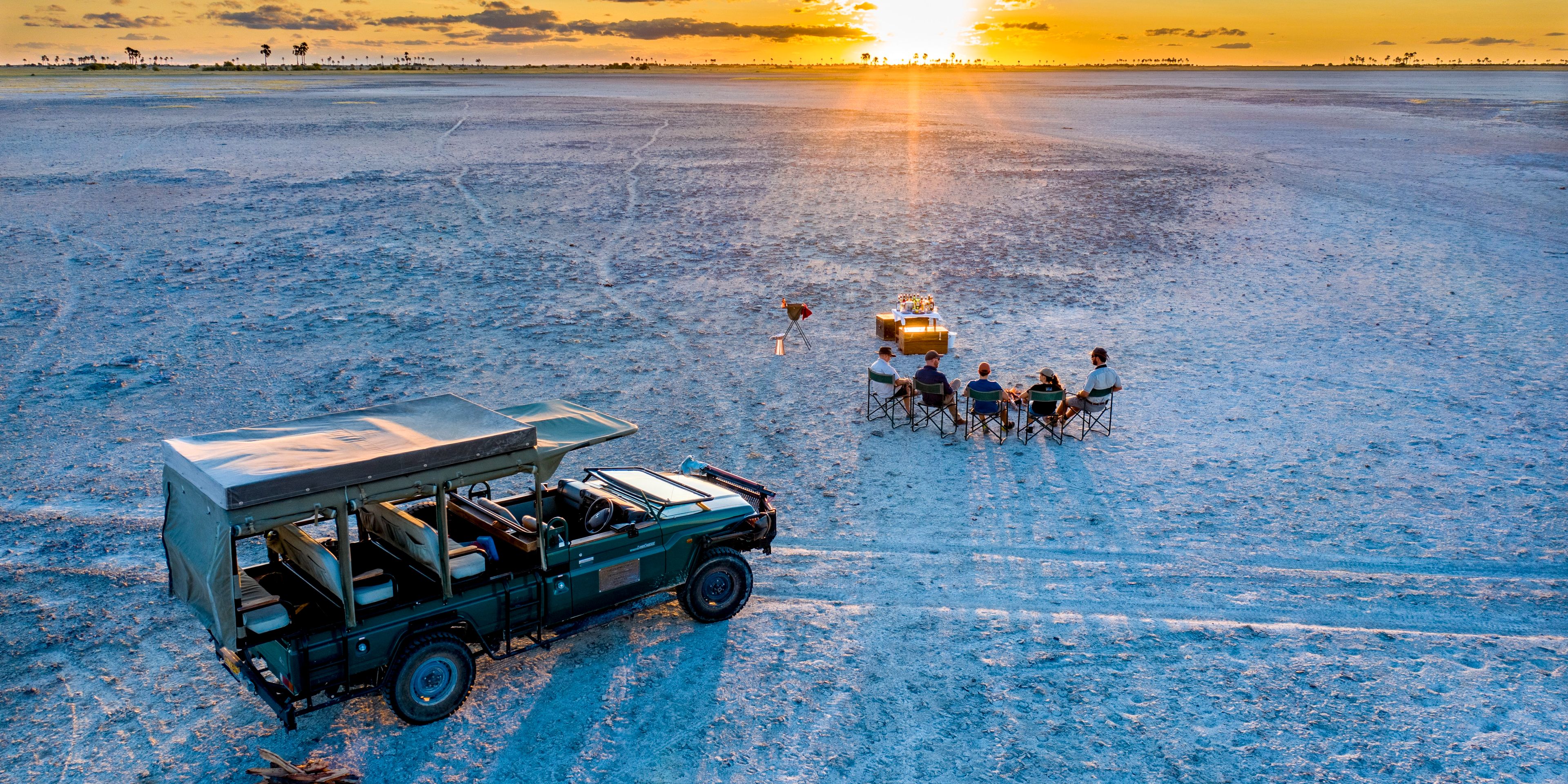 natucate-safari-botswana-abenteuer-camp-kahalari-sundowner