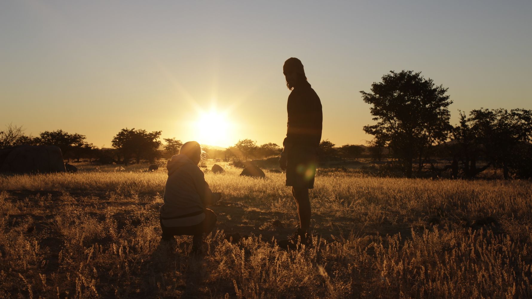 Volunteer work with elephants in Africa: Two volunteers in the elephant conservation project in Namibia