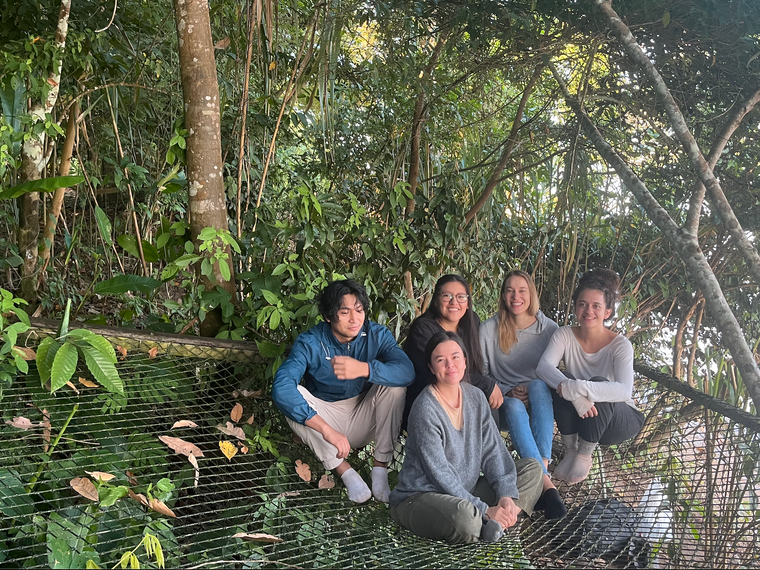 erfahrungsberichte-freiwilligendienst-peru-sina-sitting-natucate