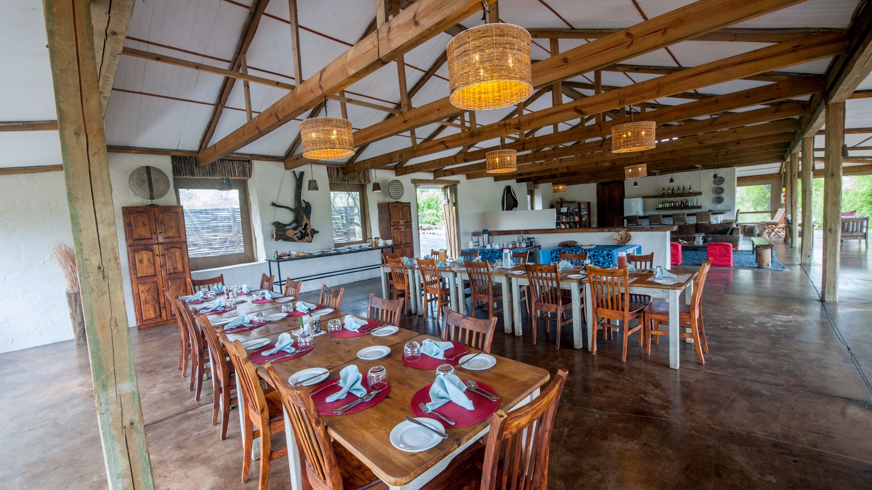 blog-ratgeber-botswana-chobe-elephant-camp-tisch-fruehstueck-natucate