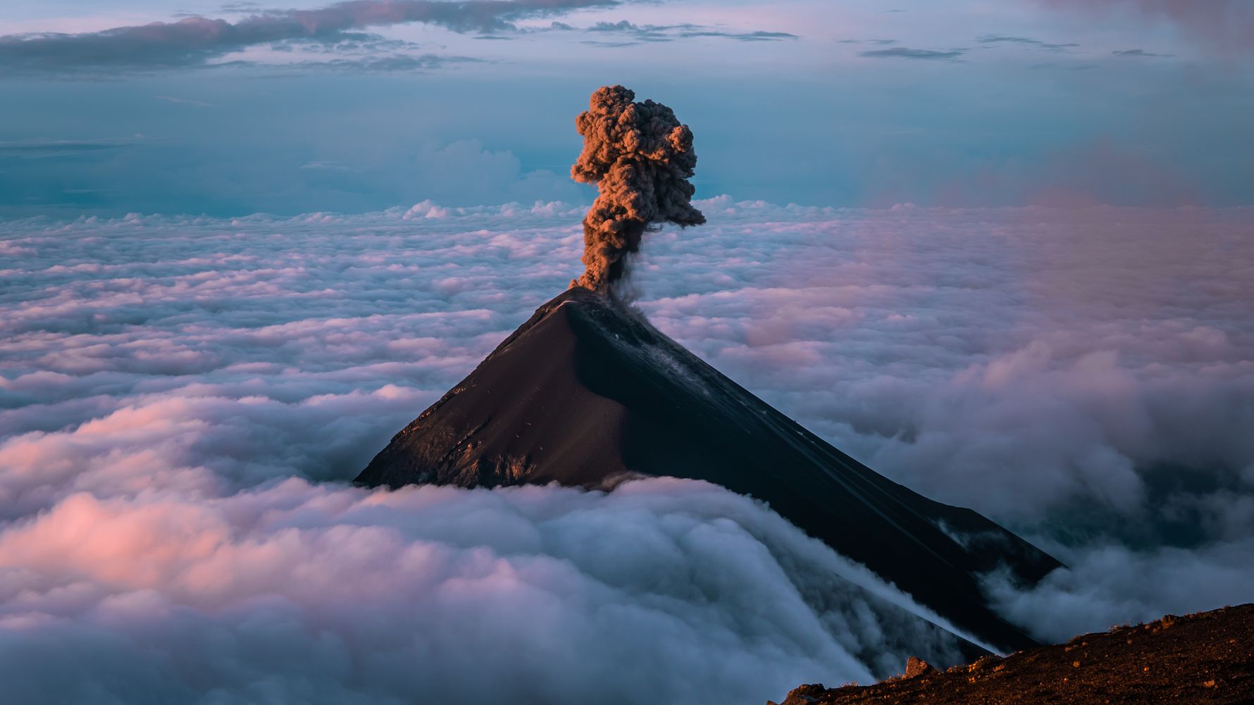 natucate-laenderinfo-guatemala-volcano-de-fuego
