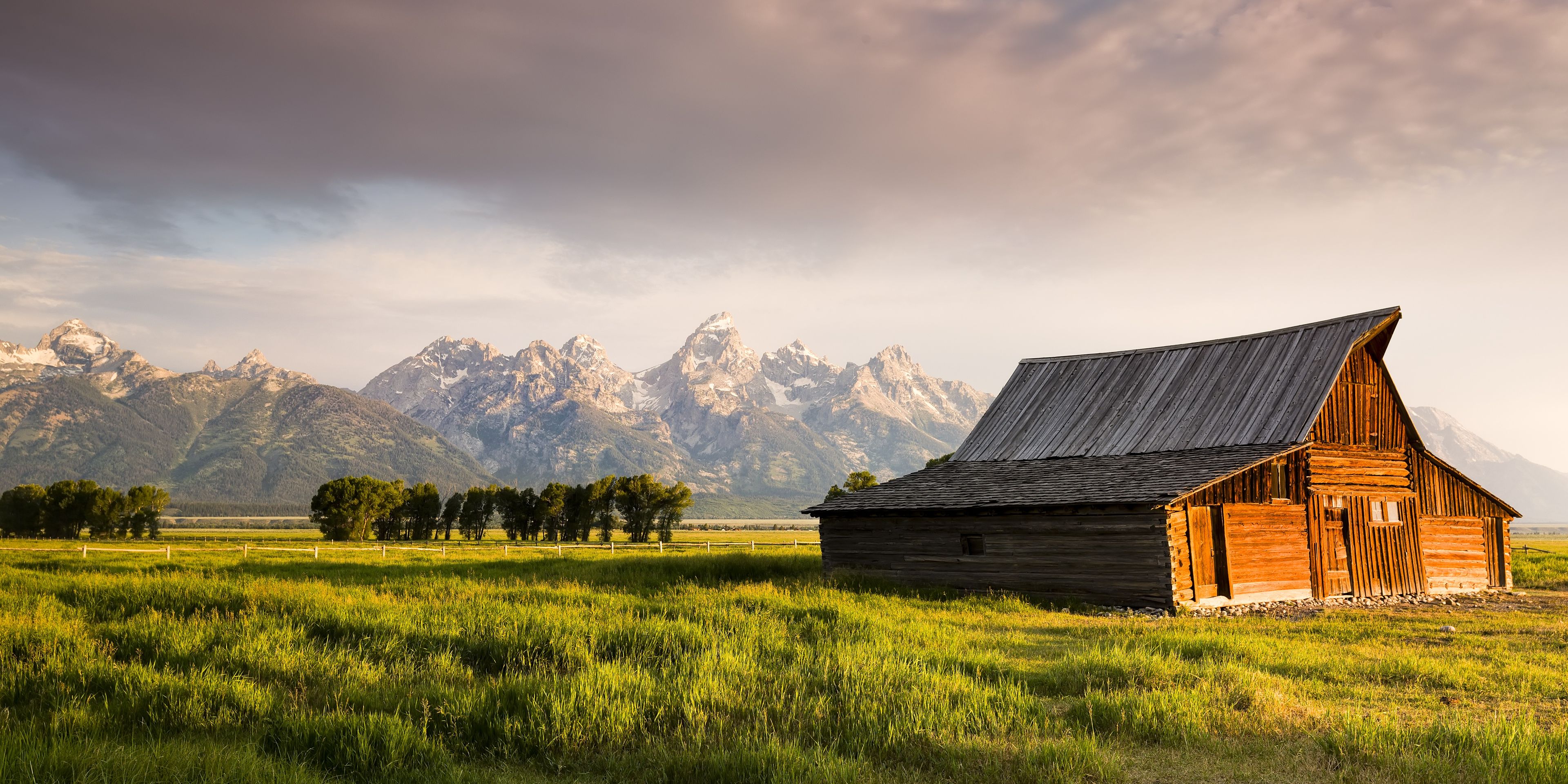 auslandspraktikum-usa-nordamerika-milchwirtschaft-landwirtschaft-farm-abendrot-natucate
