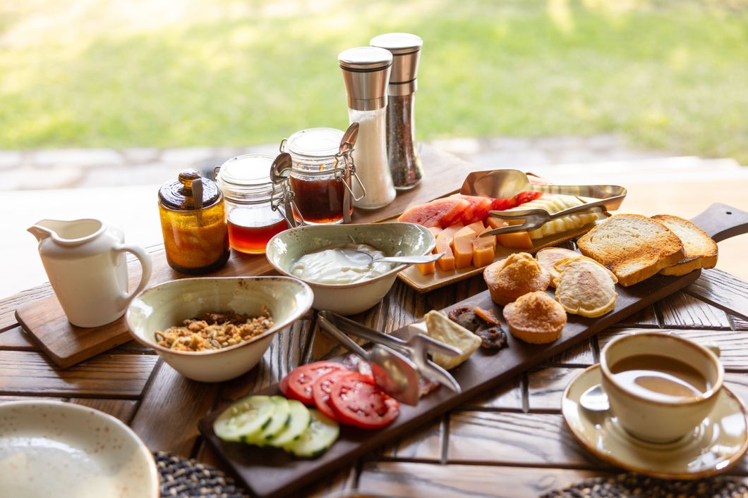 natucate-pwe-tanzania-sayari-breakfast