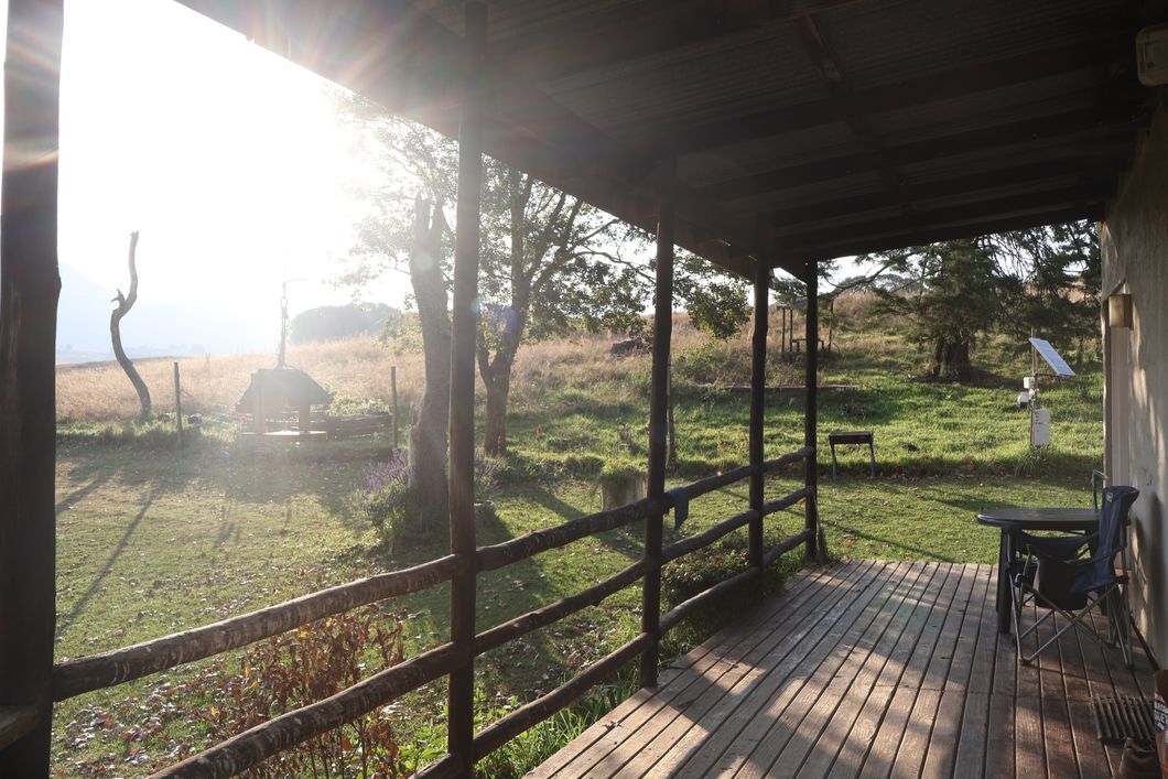 natucate-volunteering-south-africa-drakensberg-vulture-verandah-green