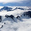 Die Neuseelaendischen Alpen bietet Gletscher und Hohe Berghaenge