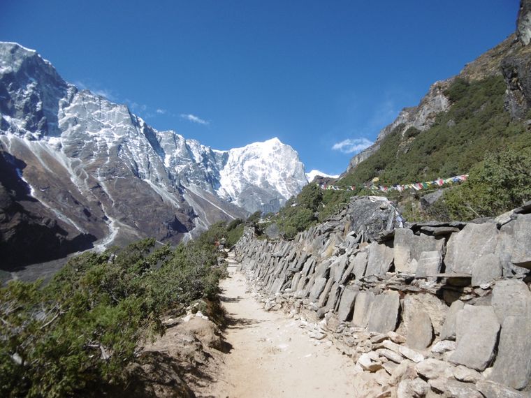 blog-ratgeber-nepal-himalaya-hochgebirge-weg-natucate