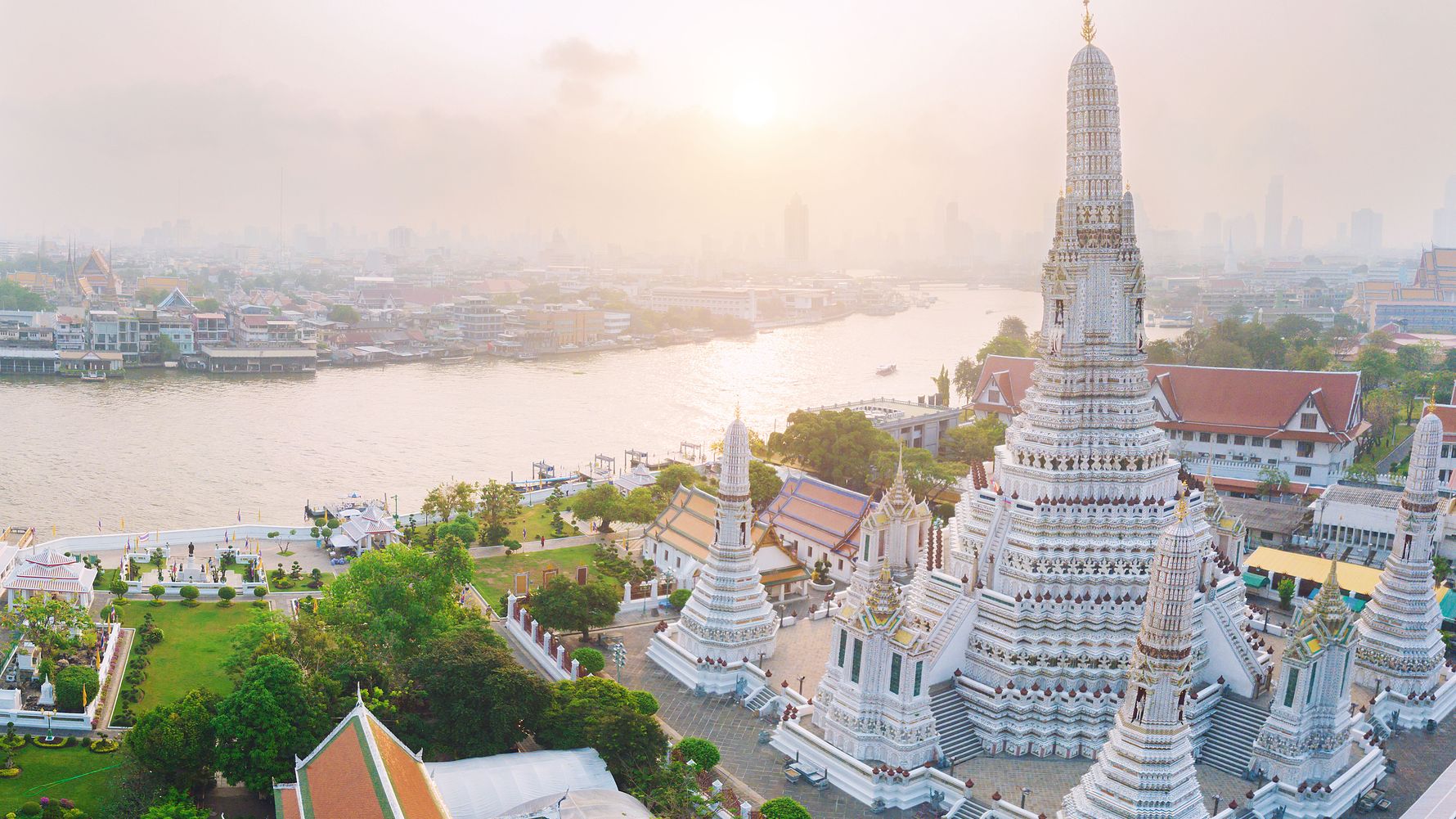 thailand-laenderinformationen-bangkok-tempel-stadt-natucate