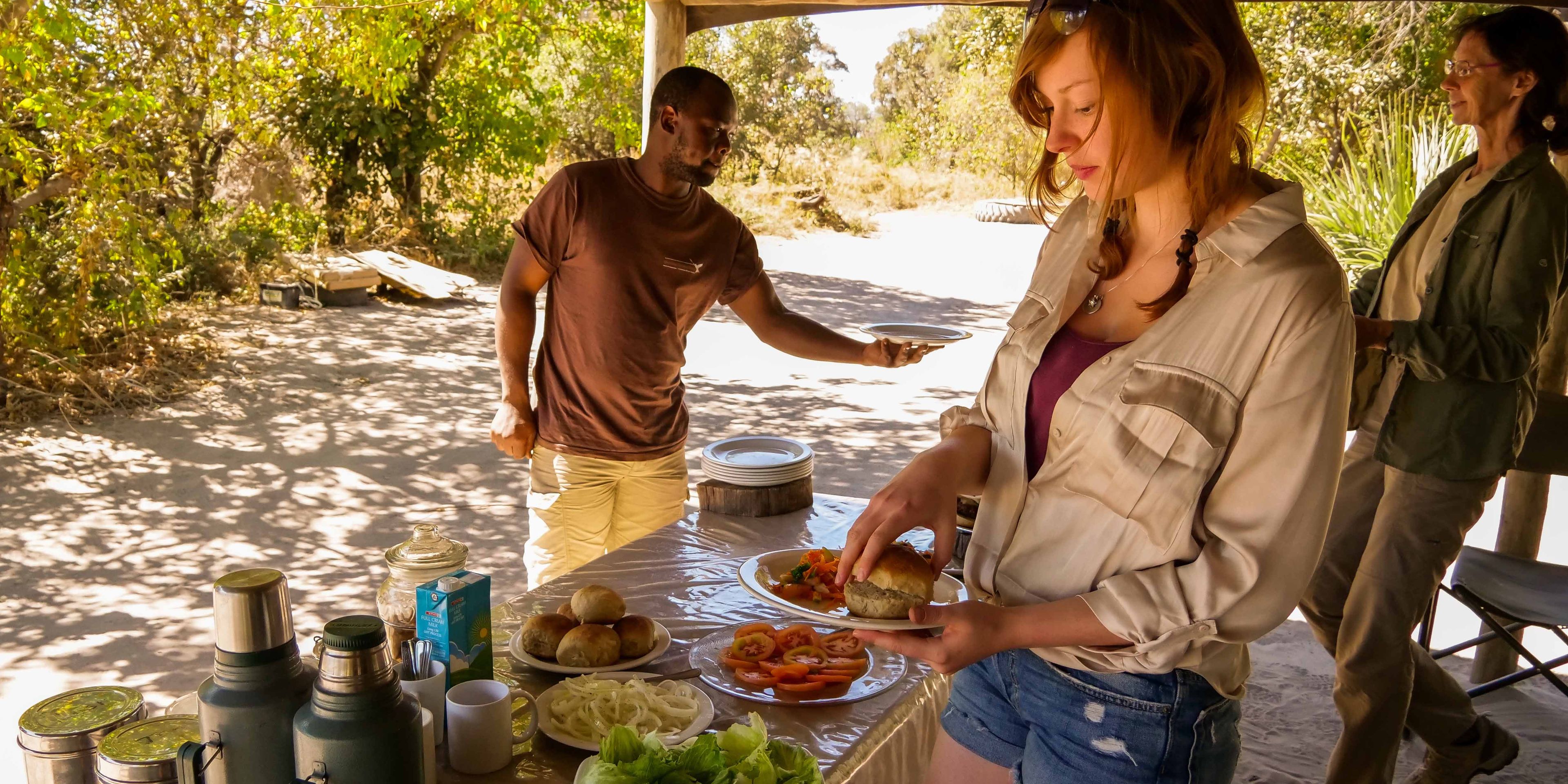 natur-und-rangerkurs-botswana-afrika-san-survival-skills-tracking-vollpension-verpflegung-natucate