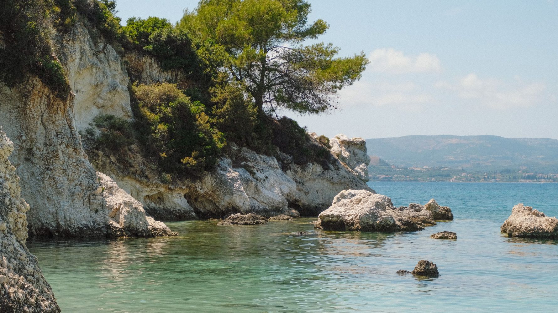 The coast of Kefalonia offers impressive cliffs