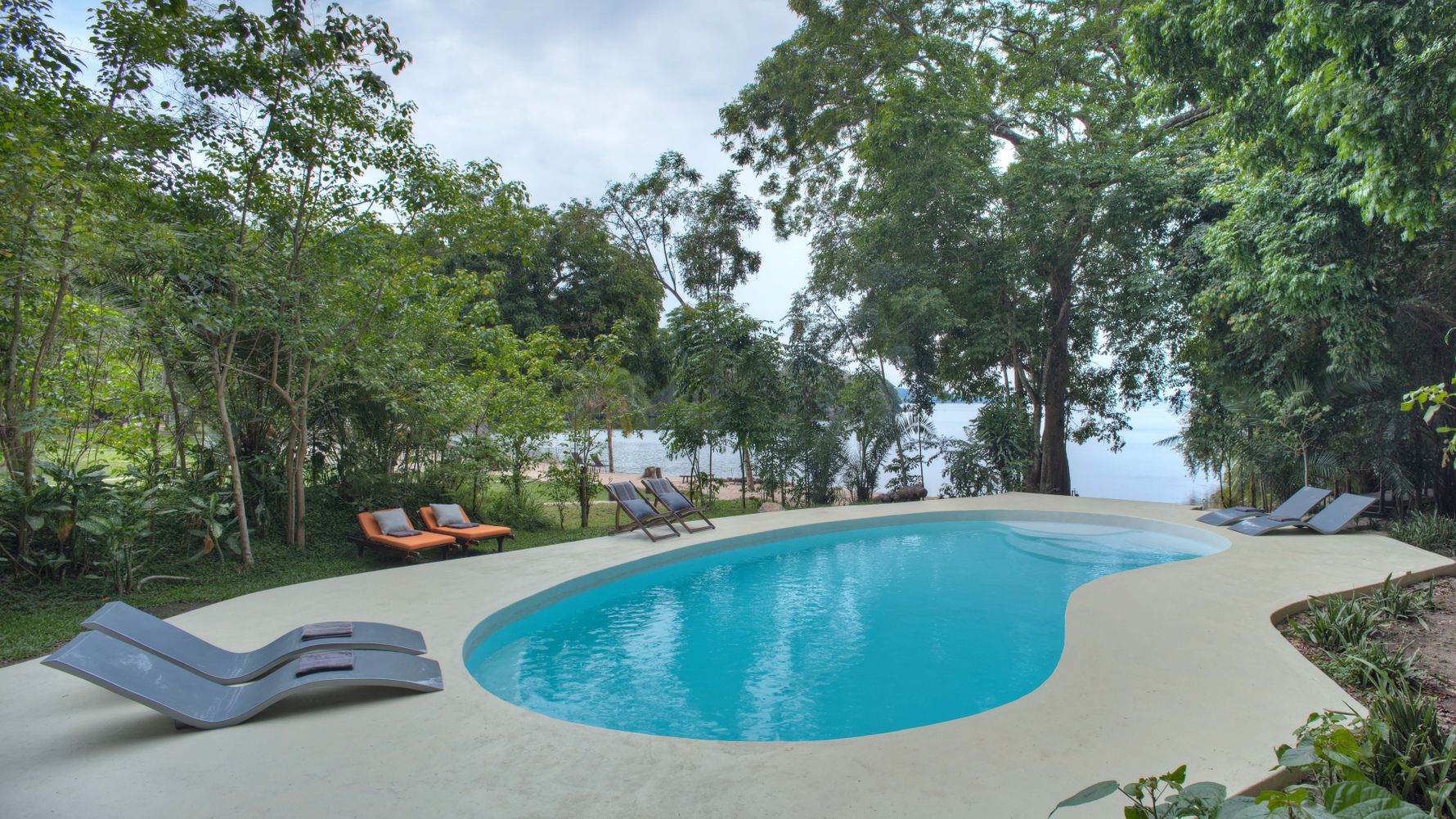 Pool Rubondo