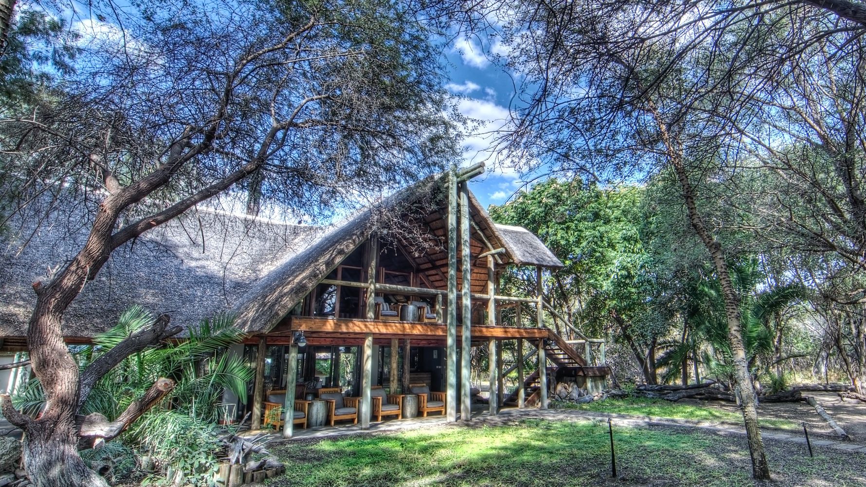 blog-ratgeber-botswana-savute-safari-lodge-haupt-gebaeunde-natucate