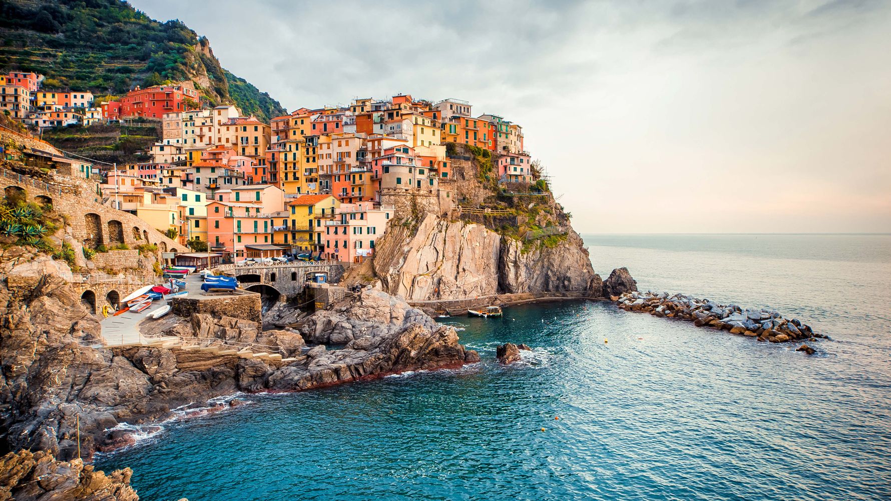 laenderinformationen-italien-manarola-cinque-terre-natucate