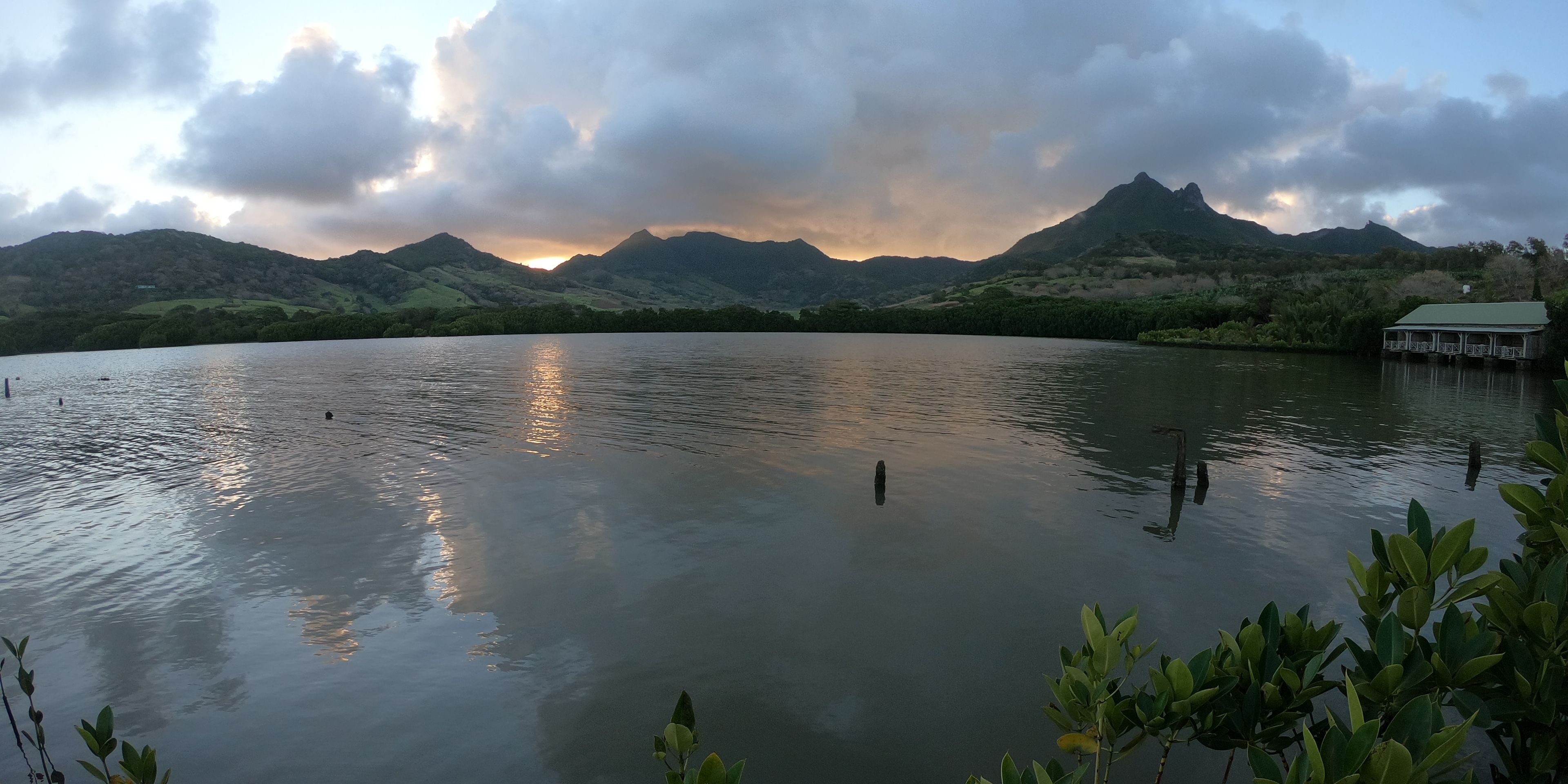 Mauritian sunset, enjoyed from a beautiful bay