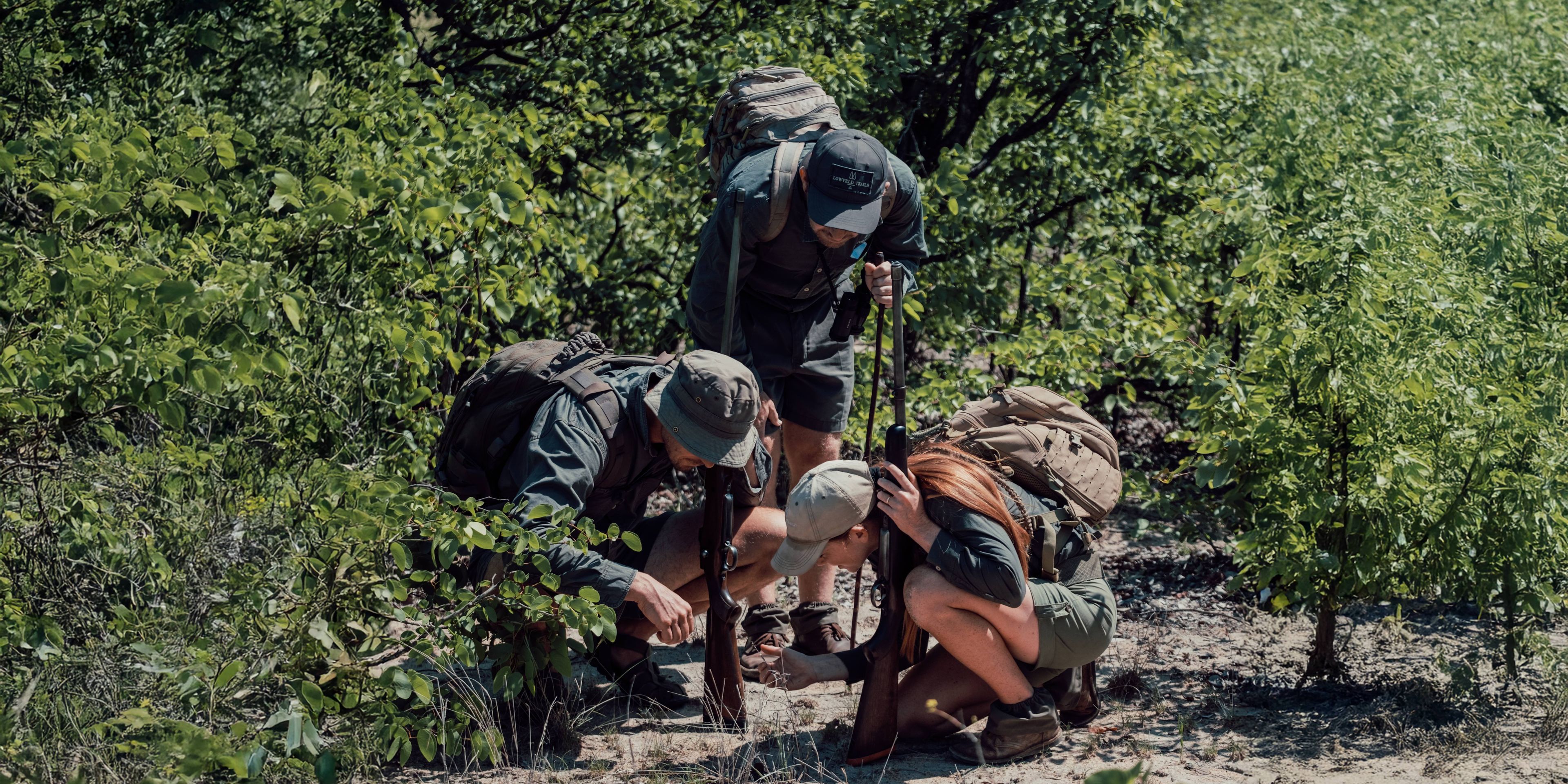 natucate-nature-travel-animal-tracking-expedition-tracking-group