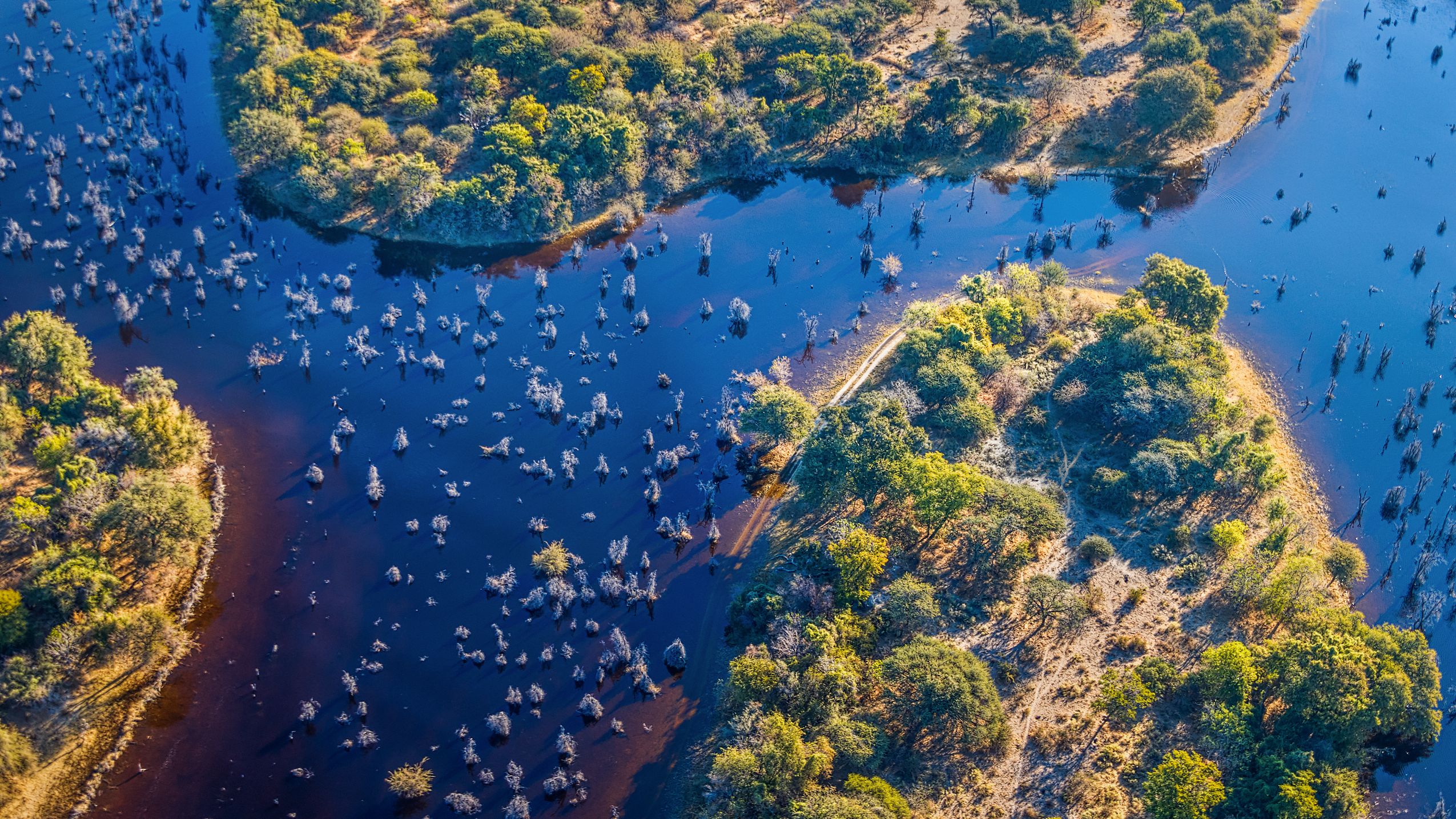 safari-expedition-botswana-setari-khwai-okavango-above