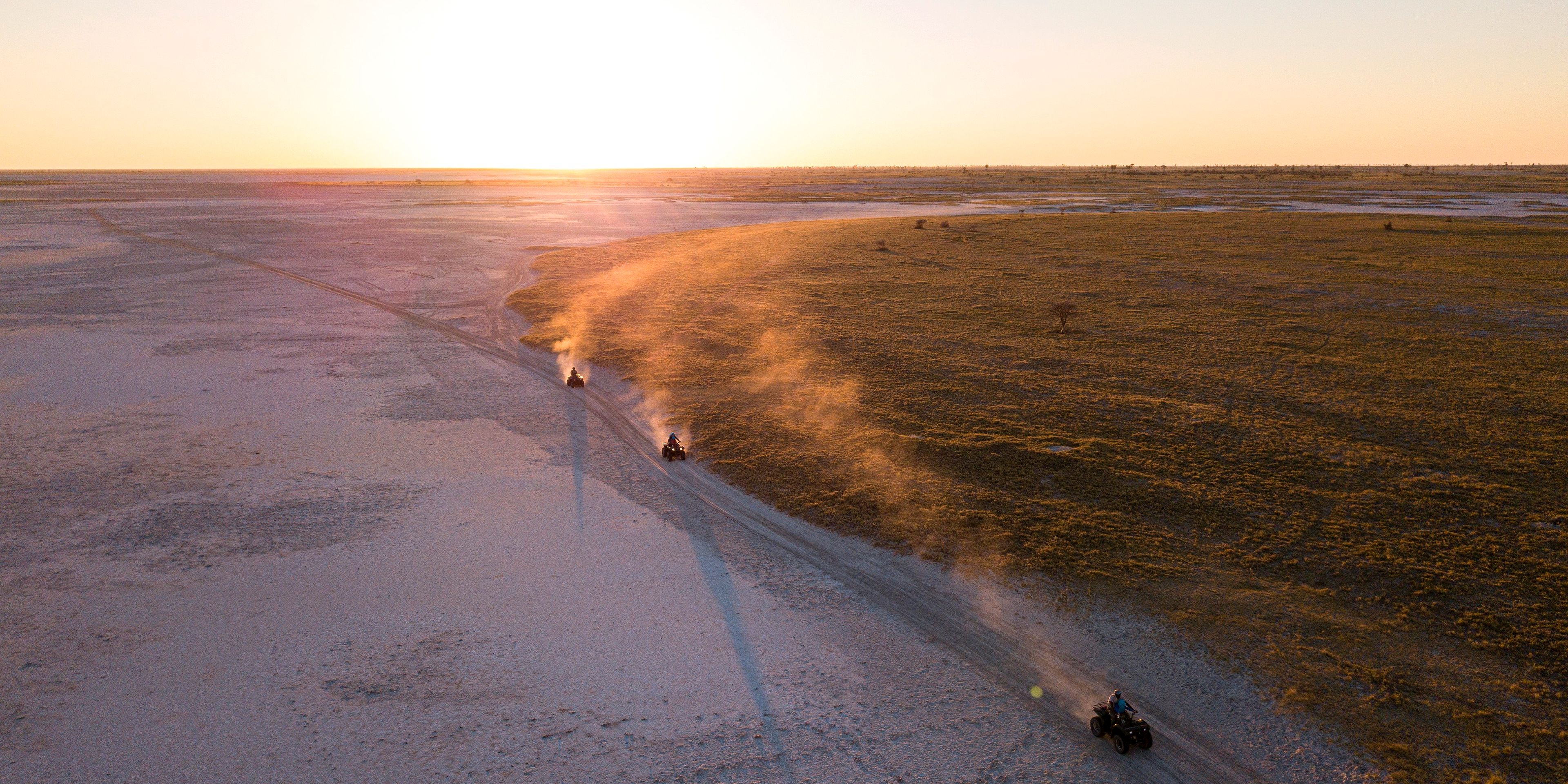 natucate-safari-botswana-abenteuer-camp-kahalari-quad