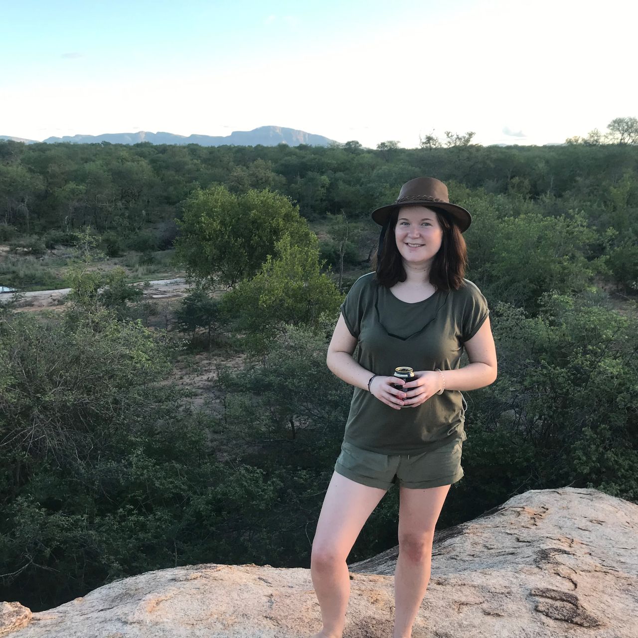 erfahrungsberichte-rangerkurse-suedafrika-field-guide-level-1-nadine-aussicht-natucate