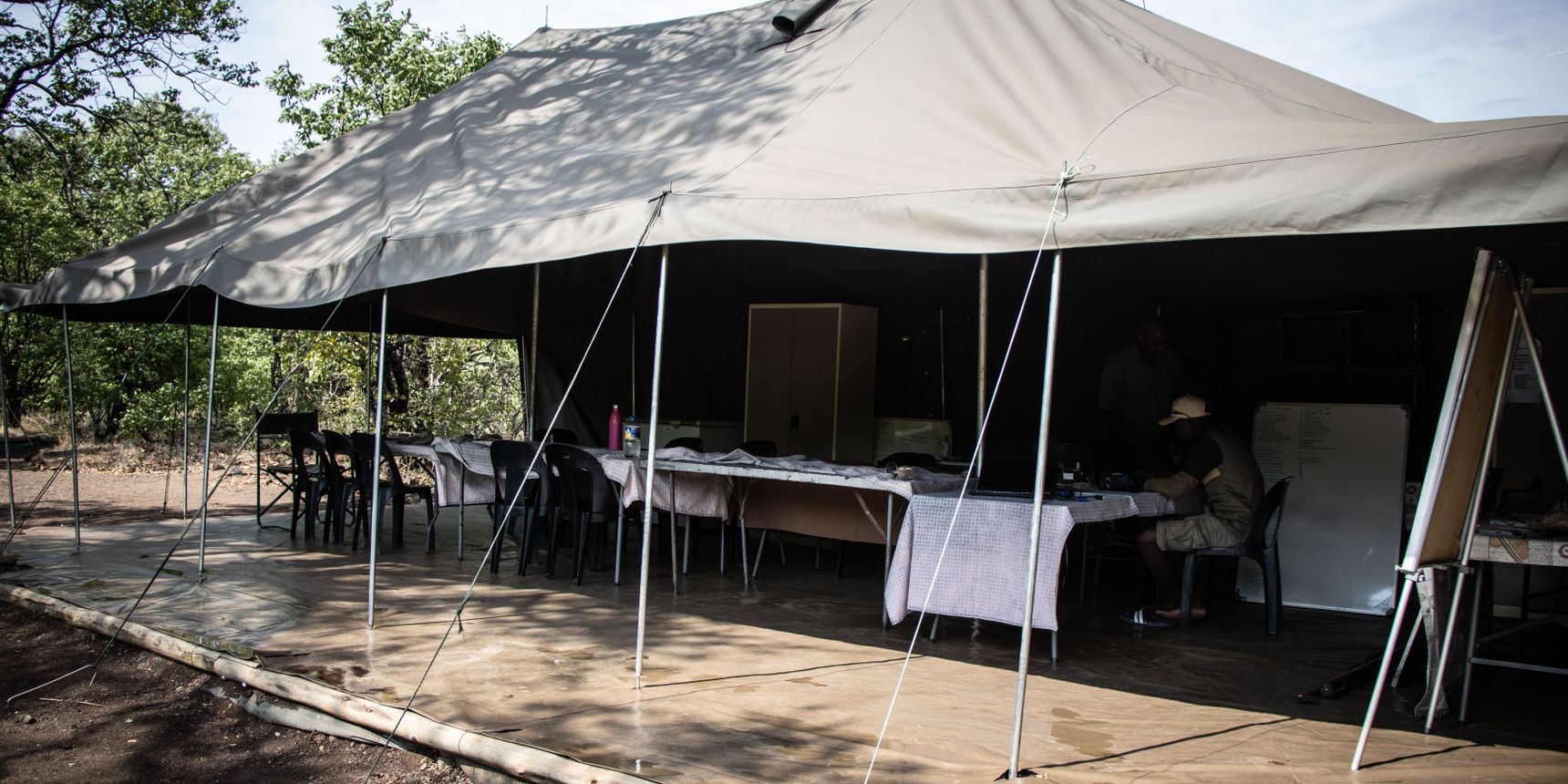 natucate-blog-camp-mashatu-2024-common-area