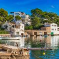 spanien-laenderinformationen-balearen-insel-hafen-meer-natucate