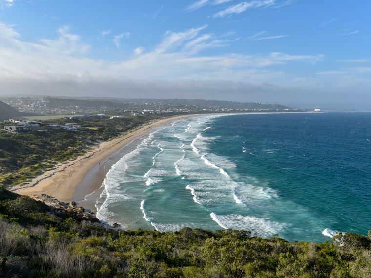 natucate-blog-travel-guide-south-africa-plattenberg-bay-coastline