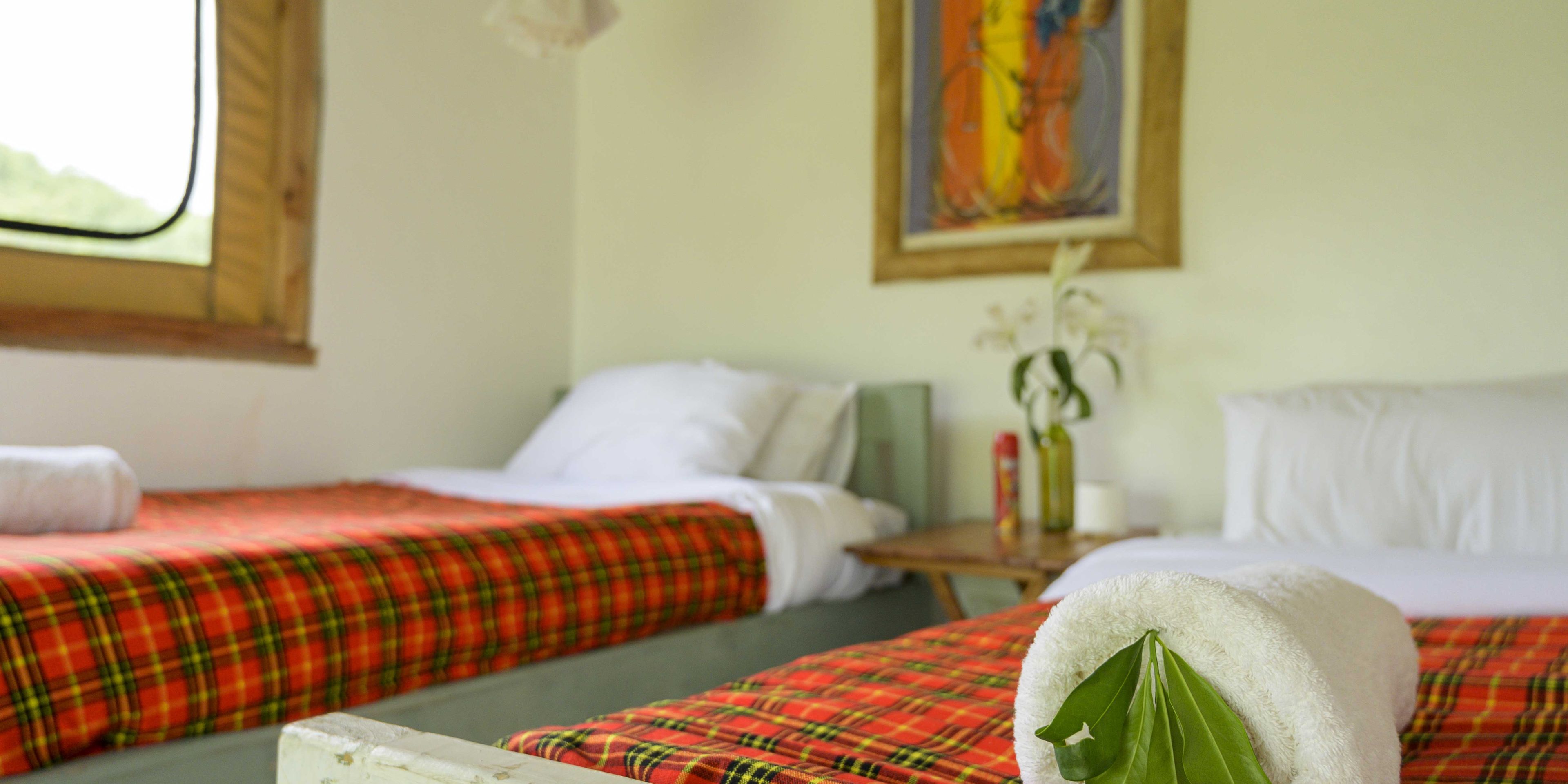 natur-und-rangerkurs-kenia-field-guide-level1-mara-camp-unterkunft-bett-natucate