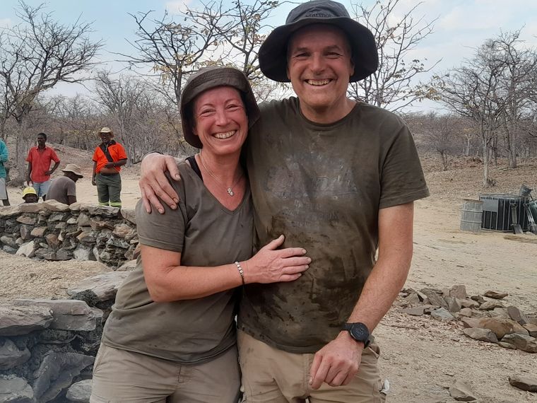 natucate-erfahrungsbericht-namibia-elefantenschutz-marisa-bild-paar