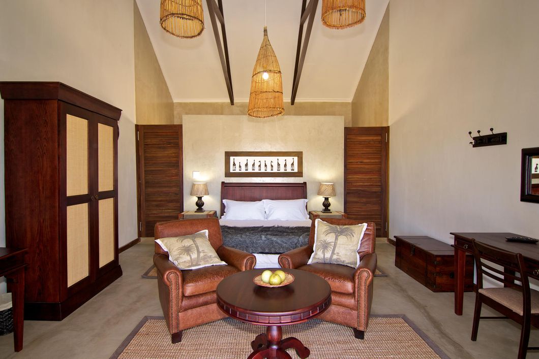 natucate-safari-namibia-waterberg-otjiwa-luxury-twin-room