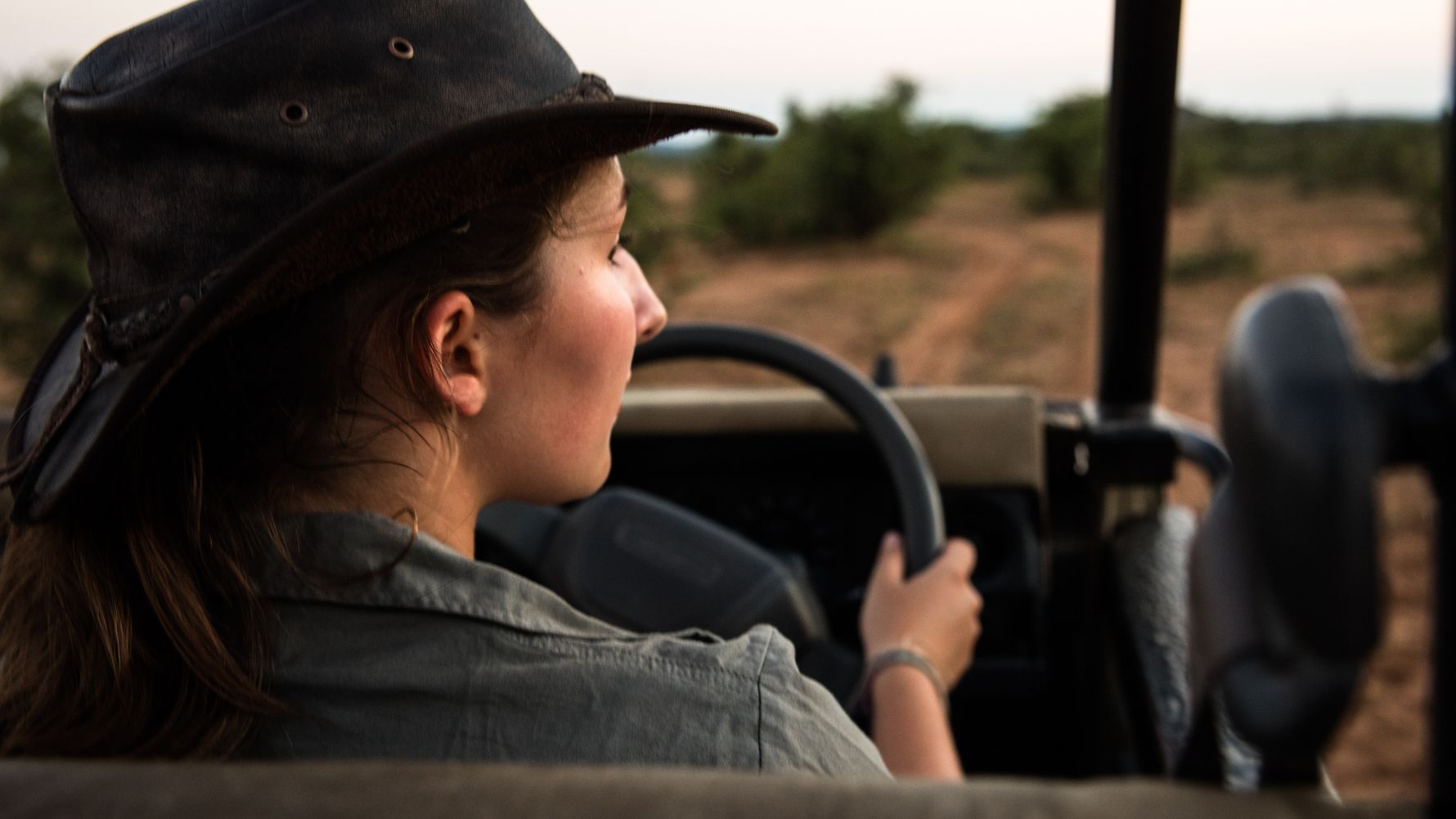 erfahrungsberichte-rangerkurse-suedafrika-field-guide-level-1-juliana-game-drive-natucate
