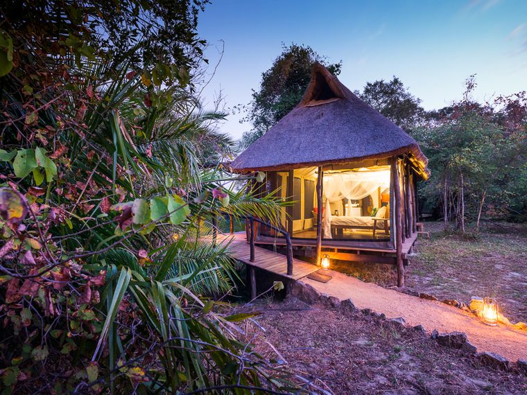 blog-ratgeber-sambia-kaingu-safari-lodge-abend-zelt-natucate