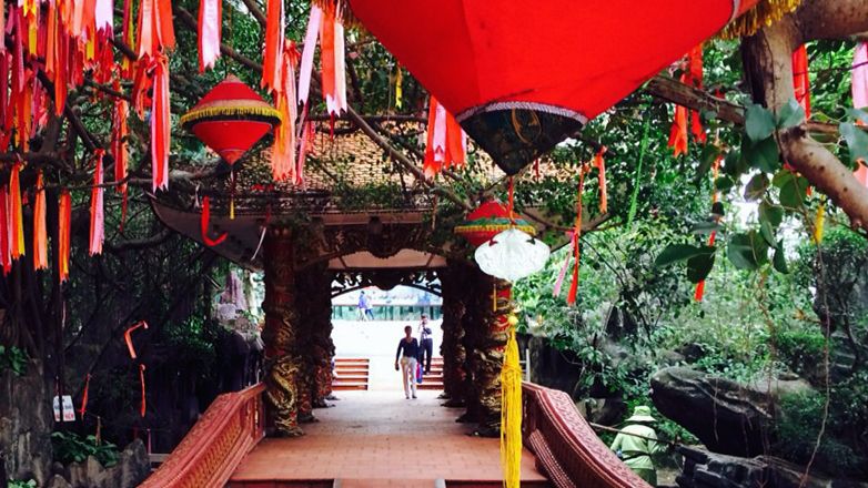laenderinformationen-vietnam-lampions-tempel-natucate