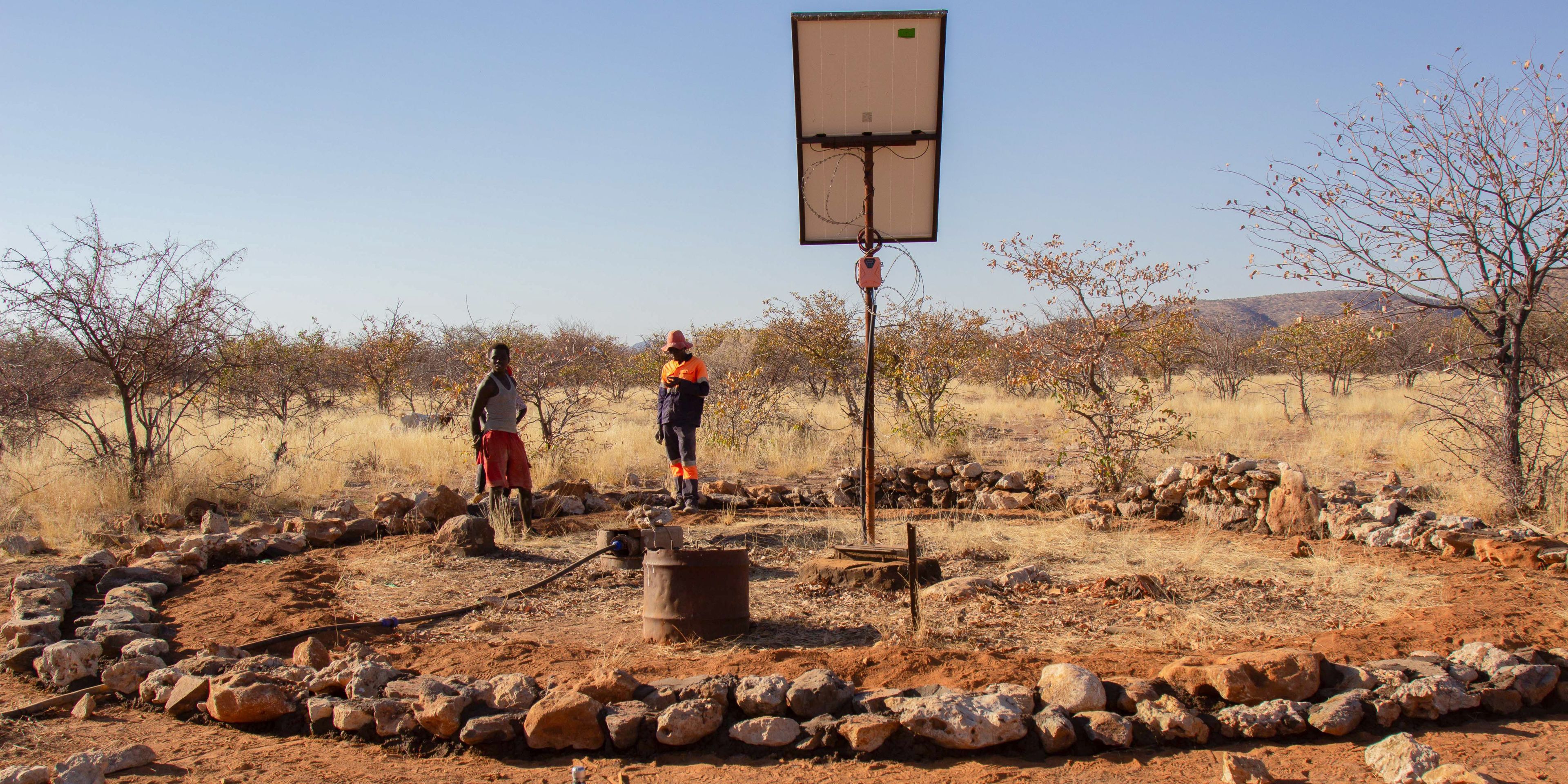 freiwilligenarbeit-namibia-elefanten-mauer