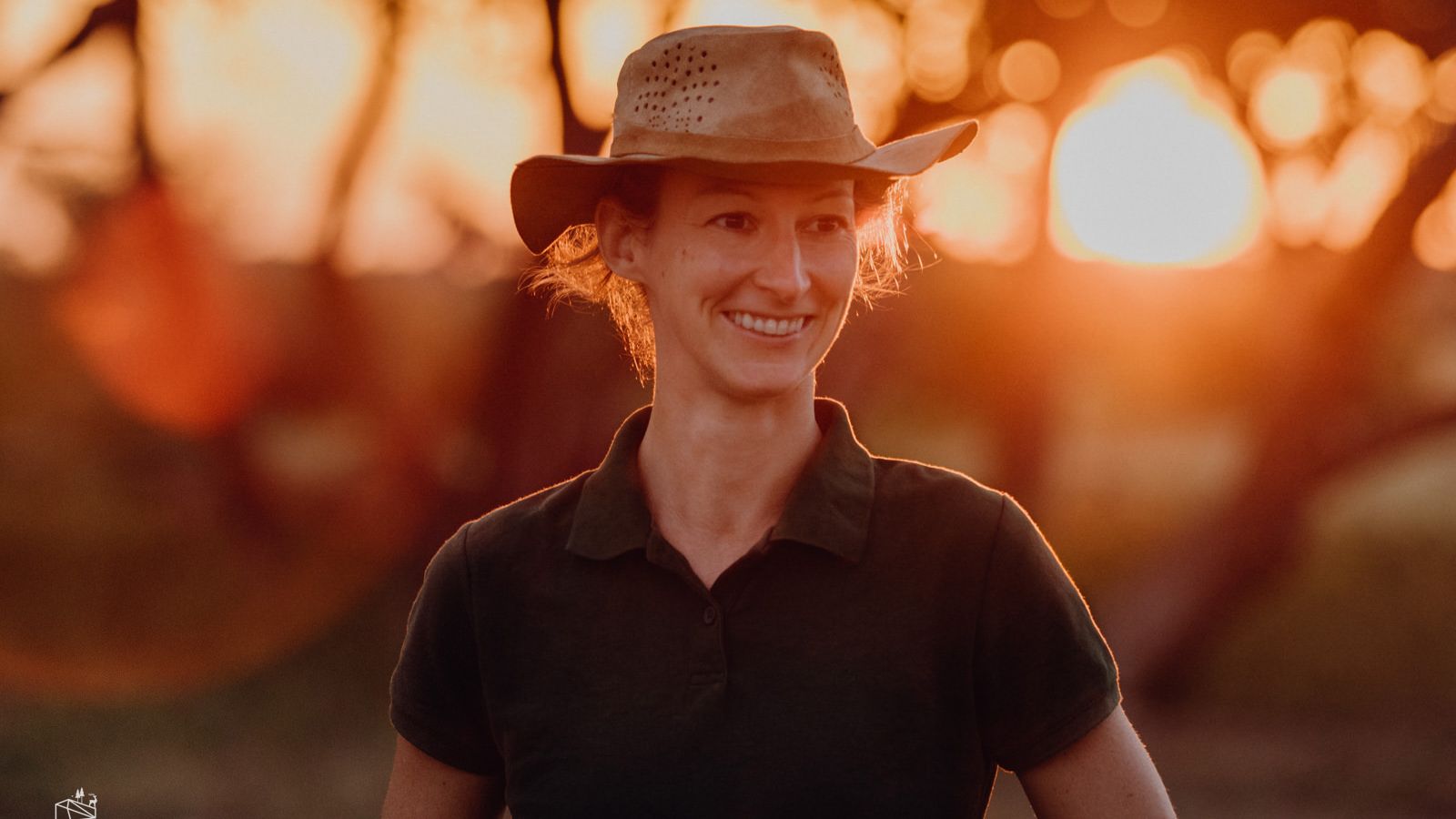erfahrungsberichte-rangerkurse-suedafrika-field-guide-level-1-katharina-teilnehmerin-sonnenuntergang-natucate
