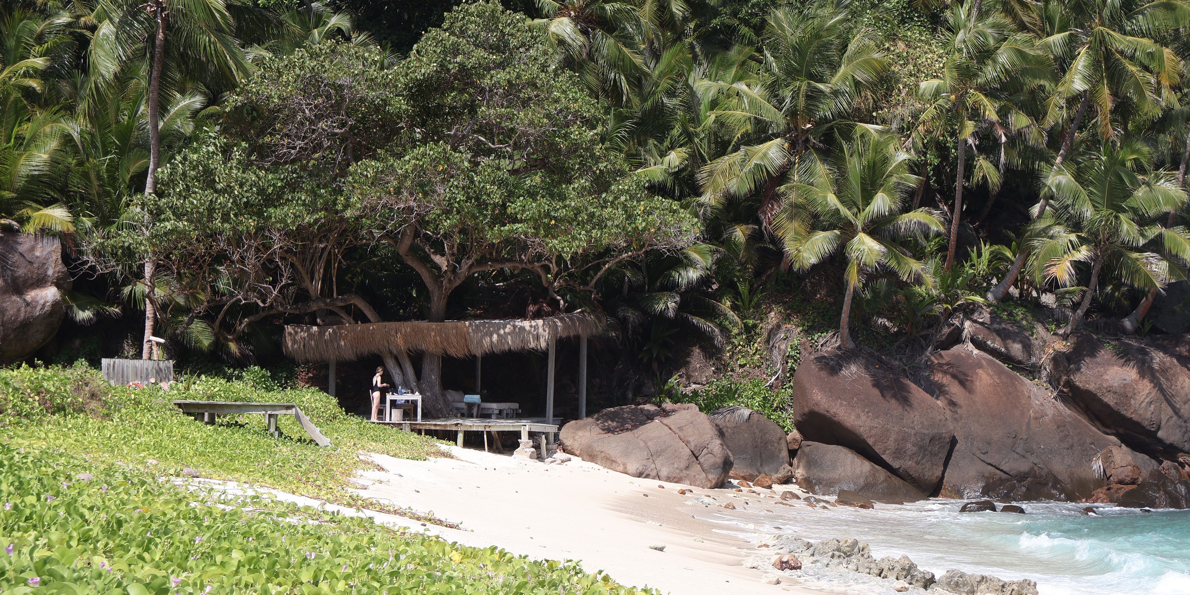 natucate-seychelles-volunteeering-north-island-beach