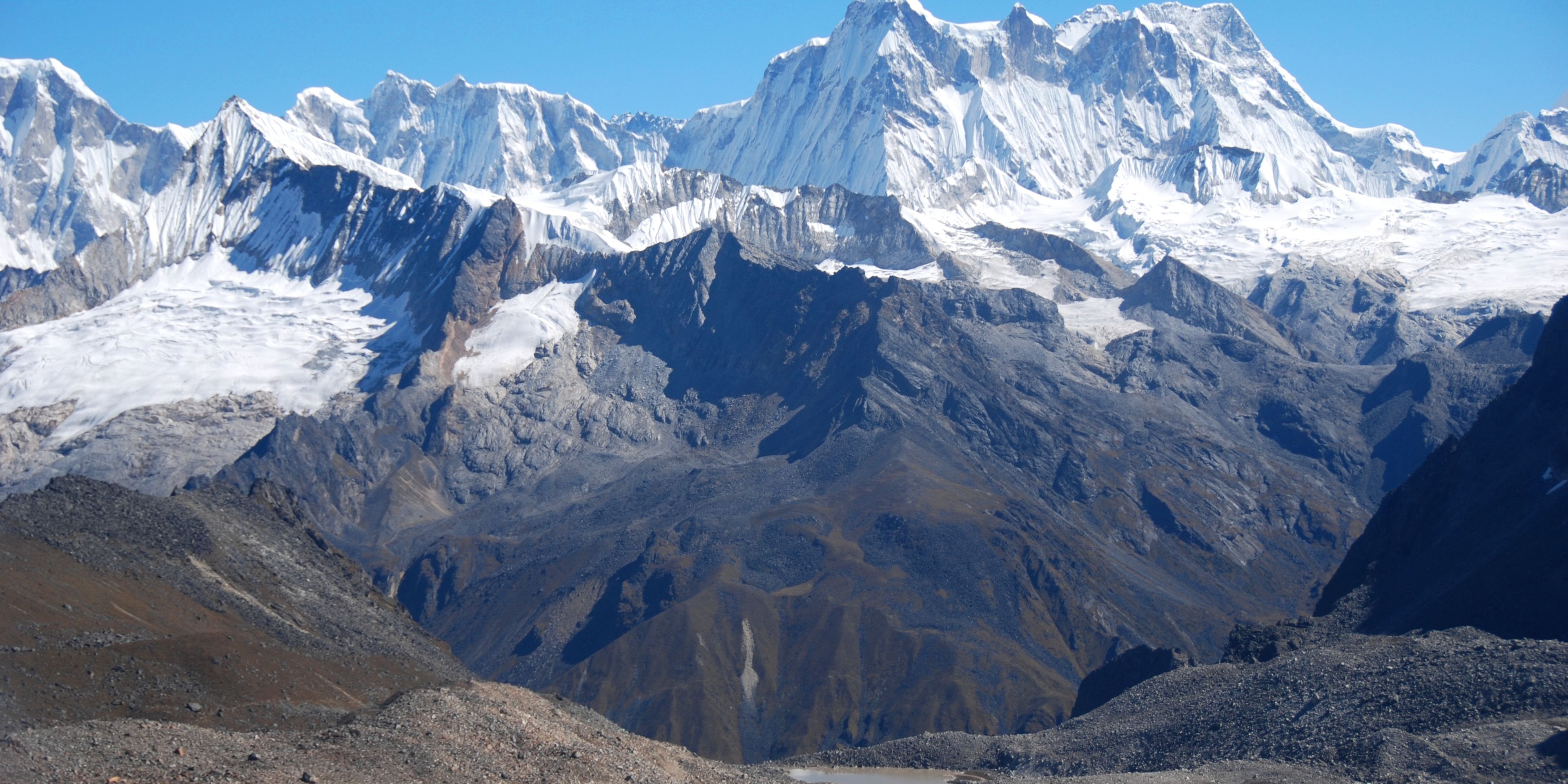 naturreise-snowman-trek-bhutan-berge-natur-natucate