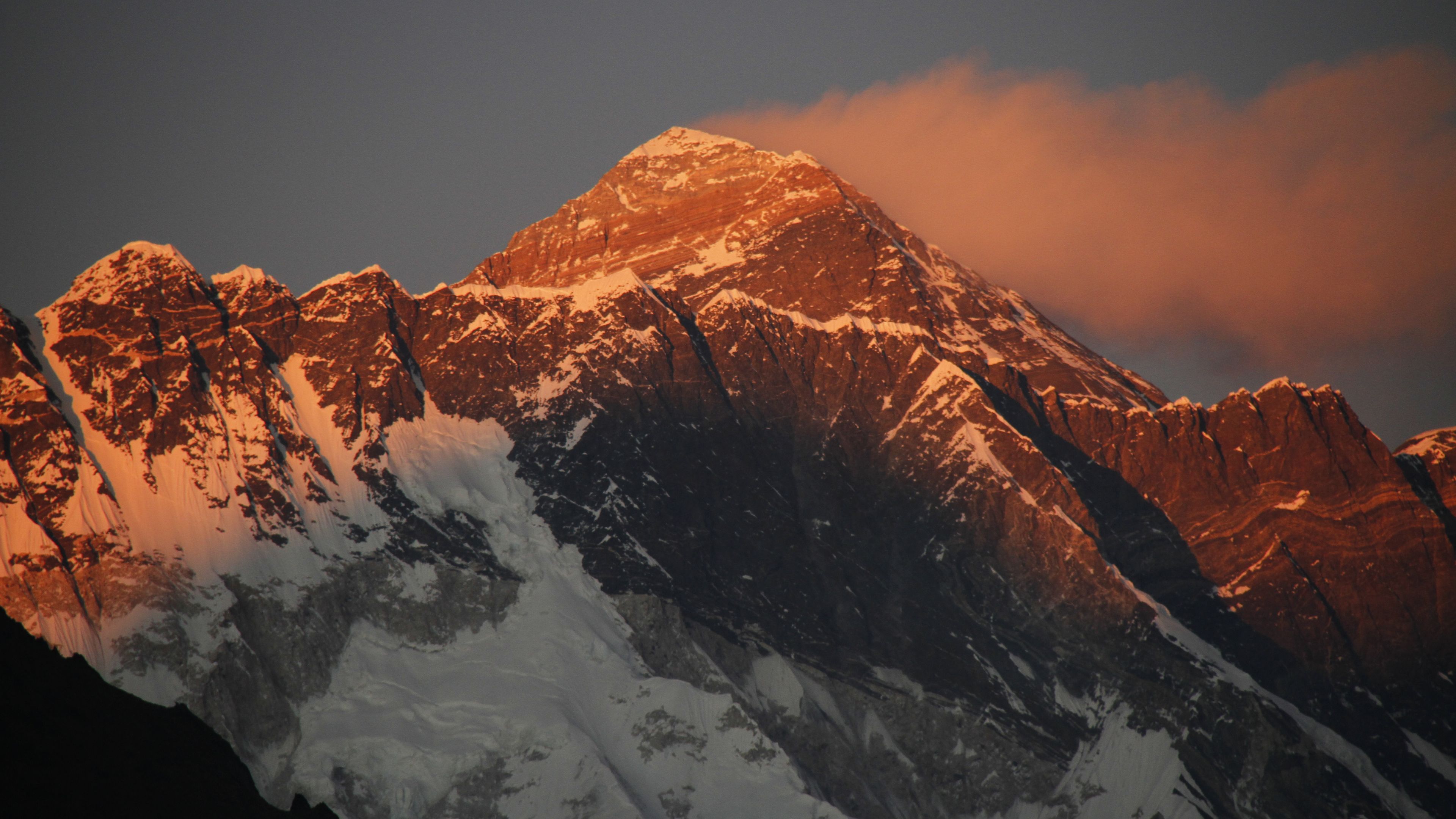 naturreise-nepal-everest-trek-natucate-sonnenaufgang