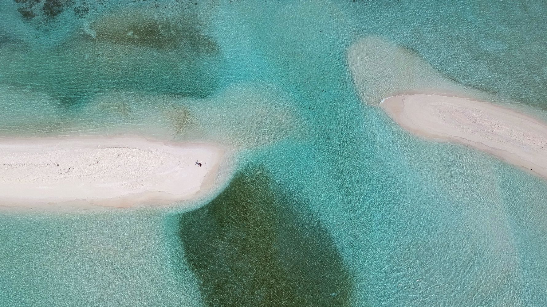 blog-ratgeber-malediven-dhigurah-drohnenaufnahme-natucate