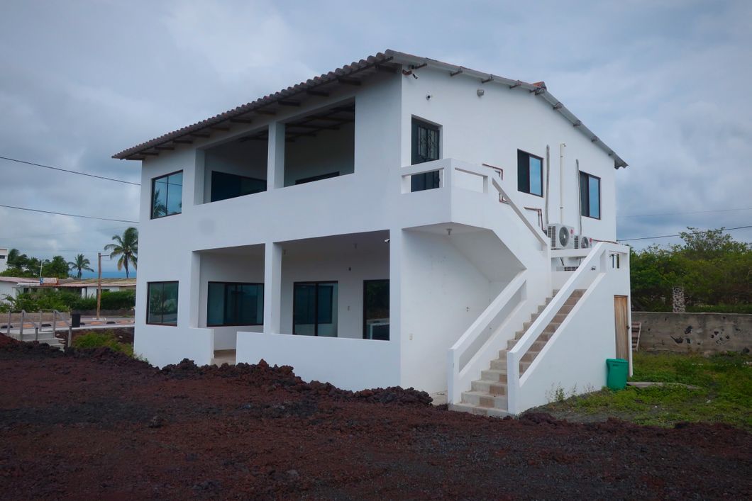 natucate-freiwilligendienst-ecuador-artenschutz-volunteer-house-aussen